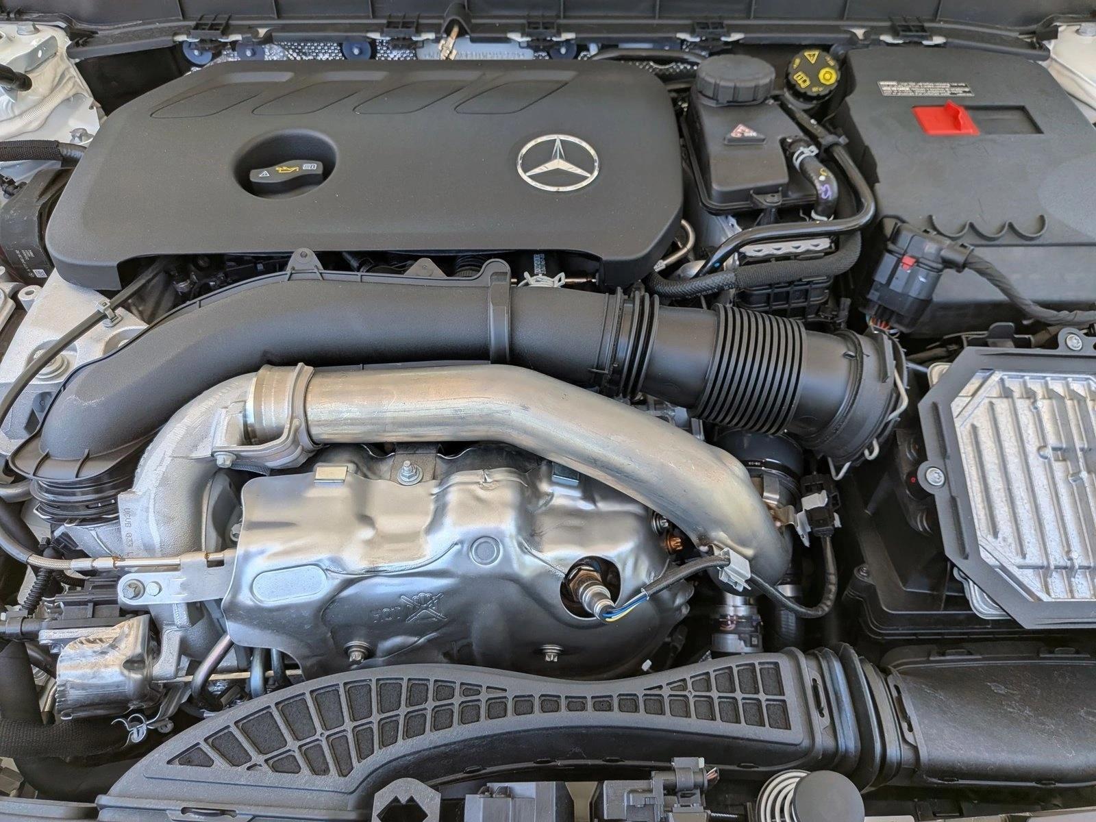 2026 GLB 250, photo 15 of 16