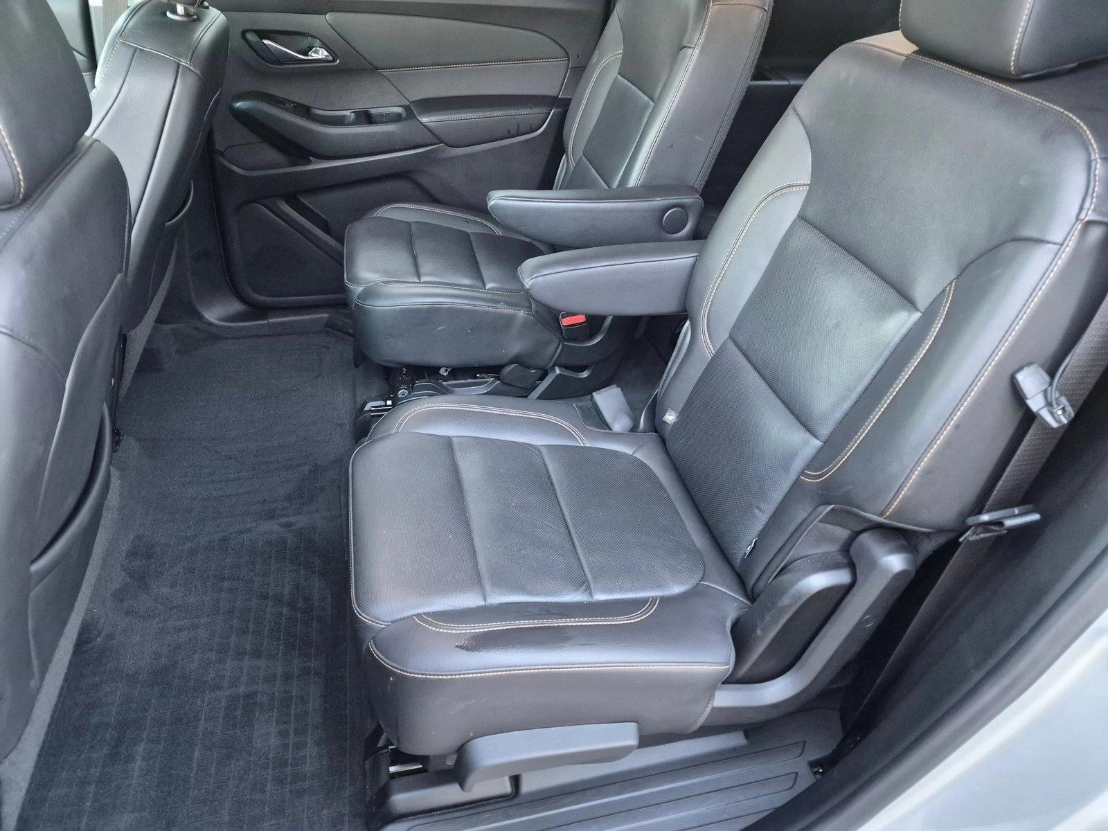 2021 Chevrolet Traverse Premier, photo 17 of 26