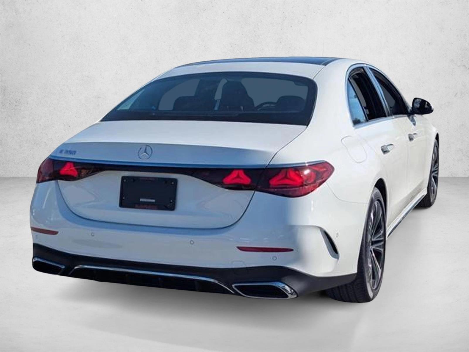 2026 E 350, photo 2 of 16