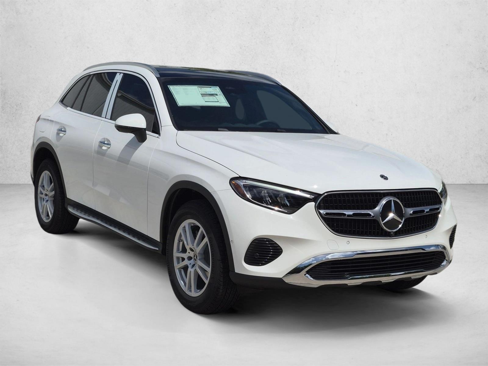 2026 GLC 300 4MATIC, photo 3 of 15