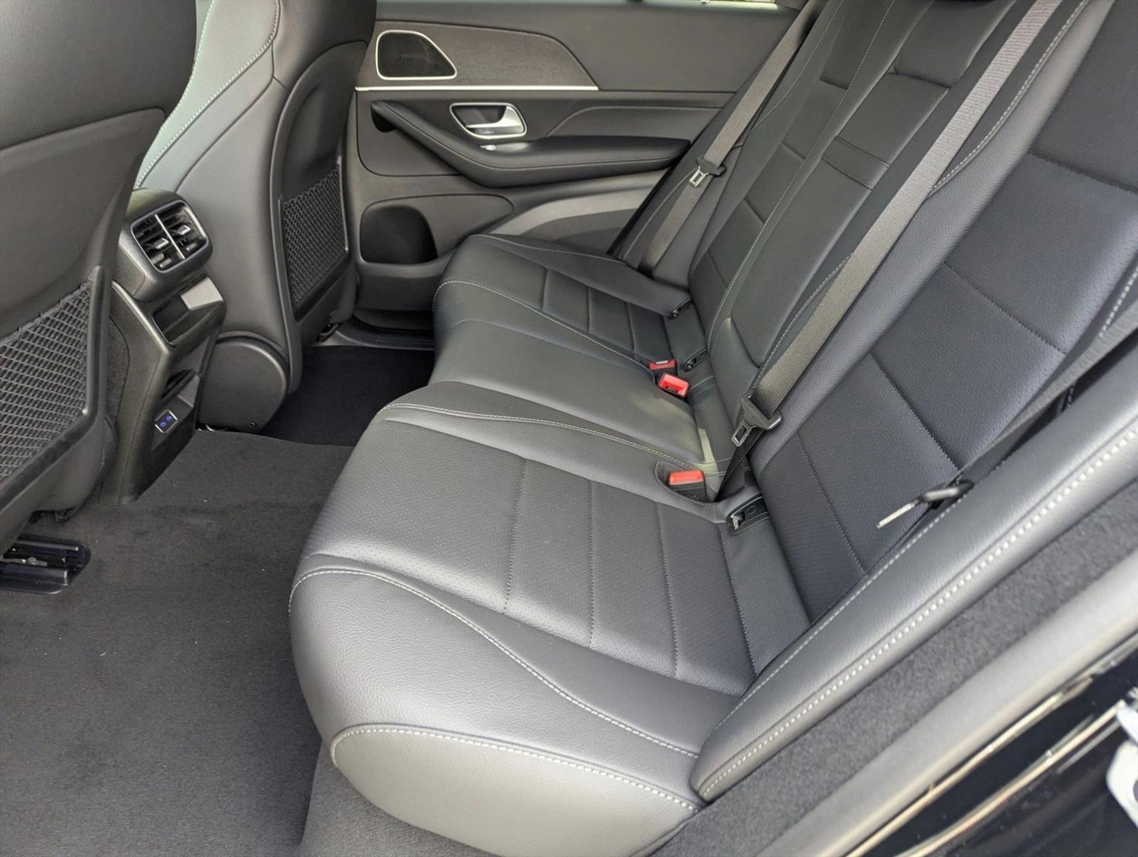 2026 GLE 350, photo 13 of 16
