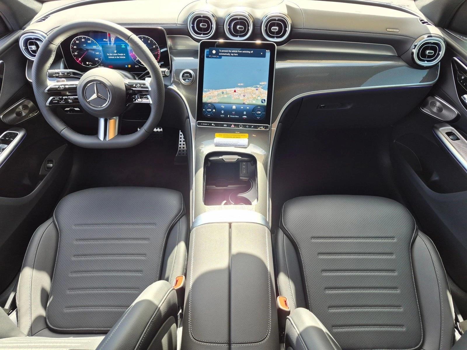 2027 GLC 300, photo 14 of 17
