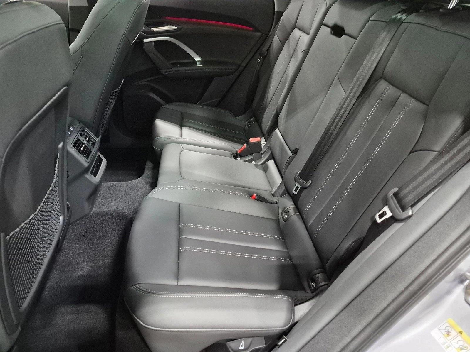 2025 Audi Q5 quattro Premium, photo 20 of 26