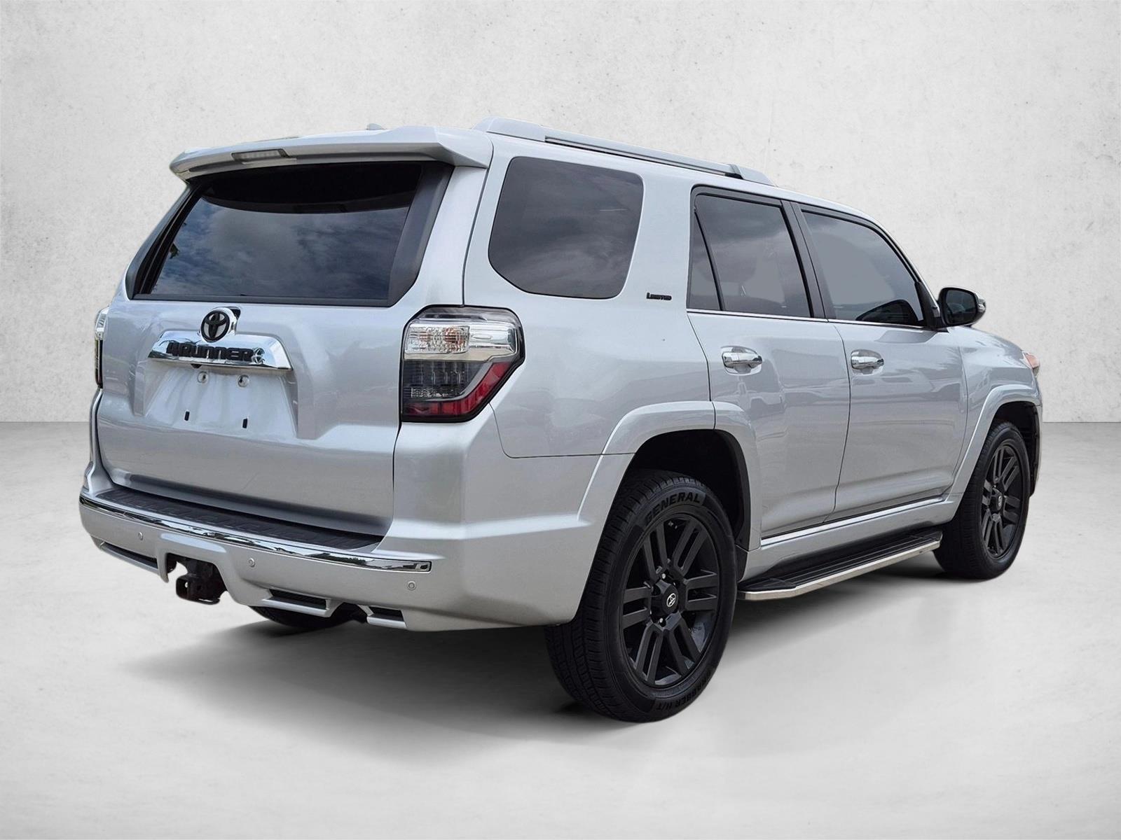 2018 Toyota 4Runner, photo 5 of 26