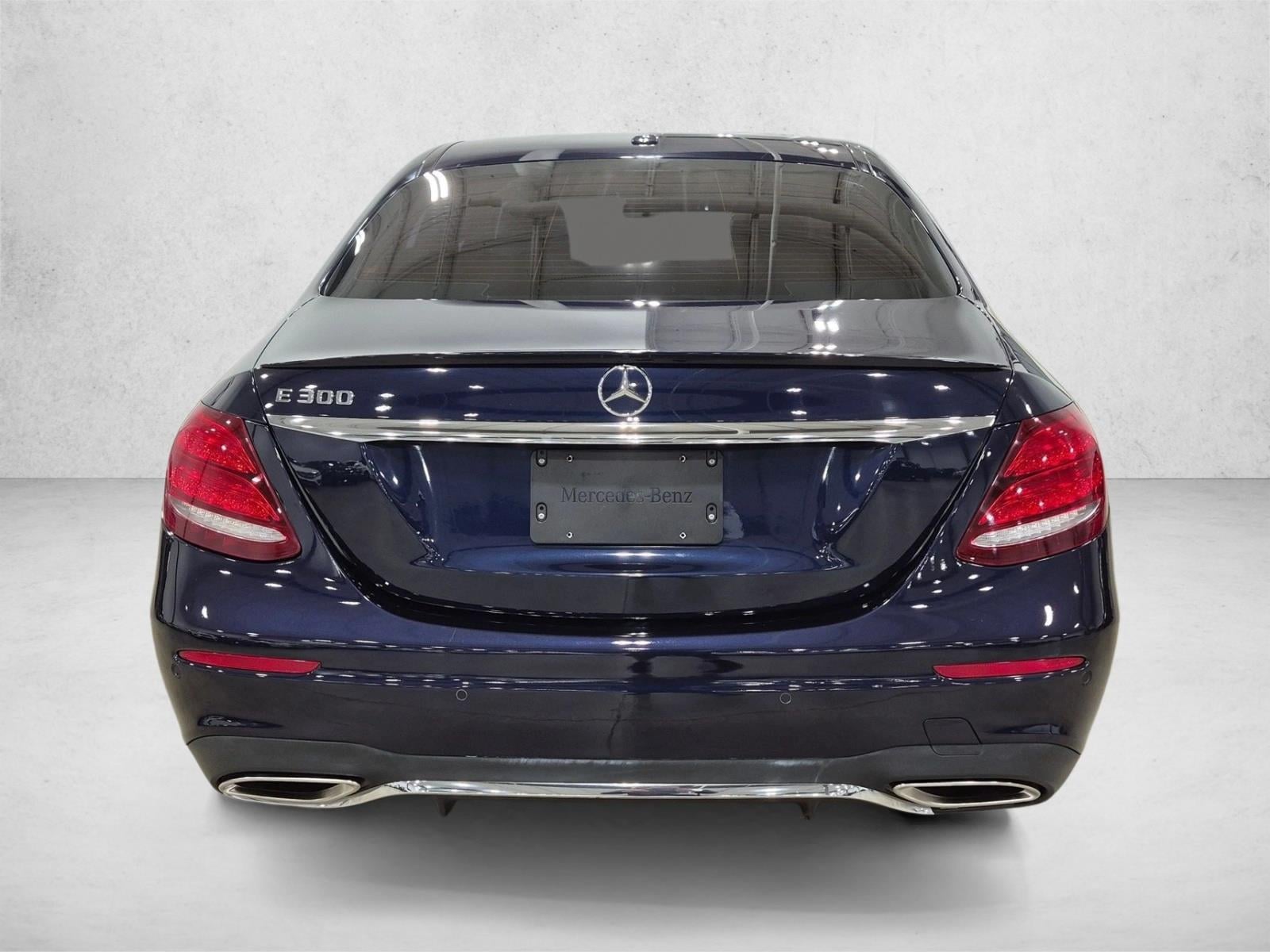 2018 E 300, photo 7 of 26