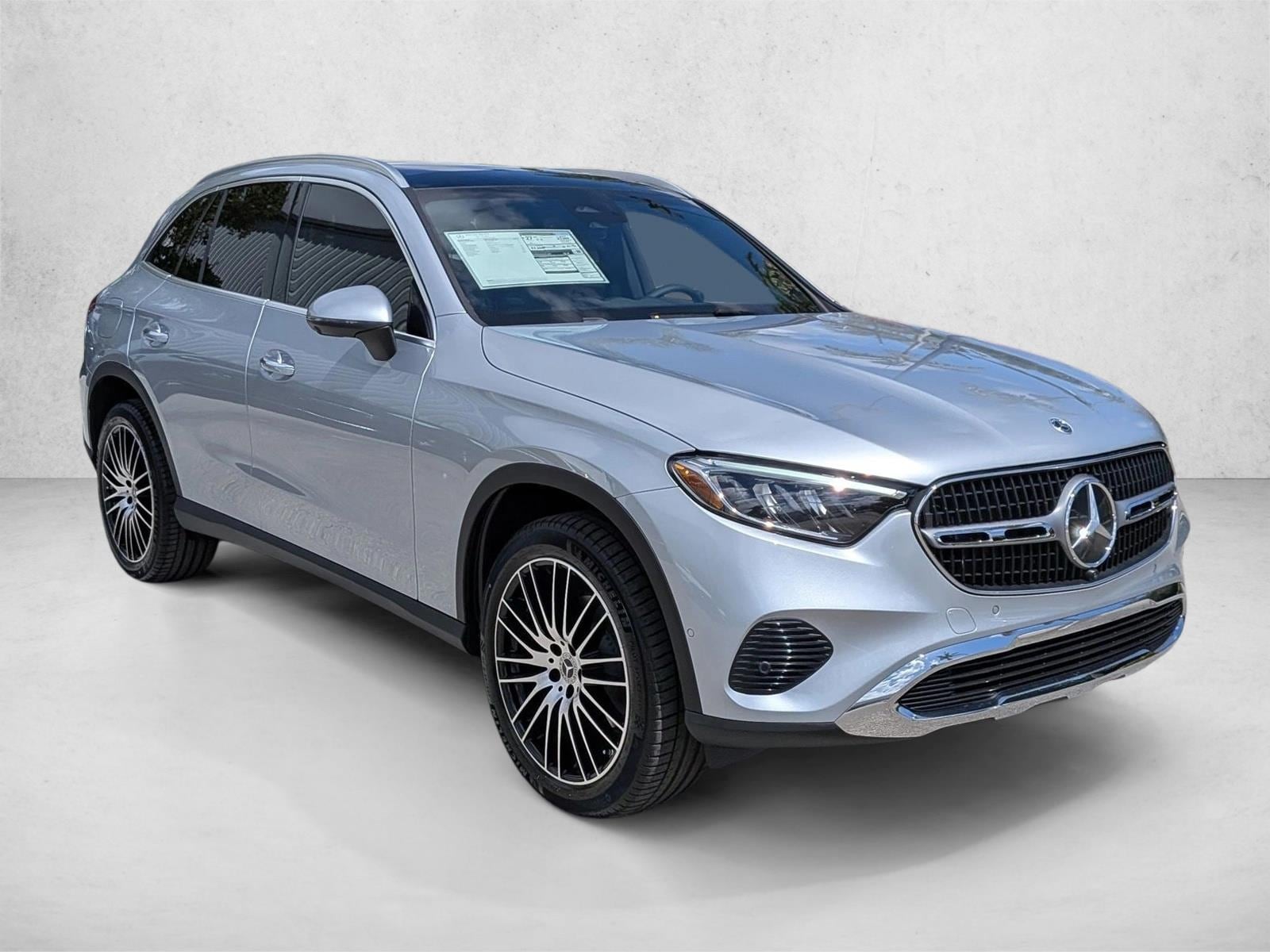 2026 GLC 300, photo 6 of 17