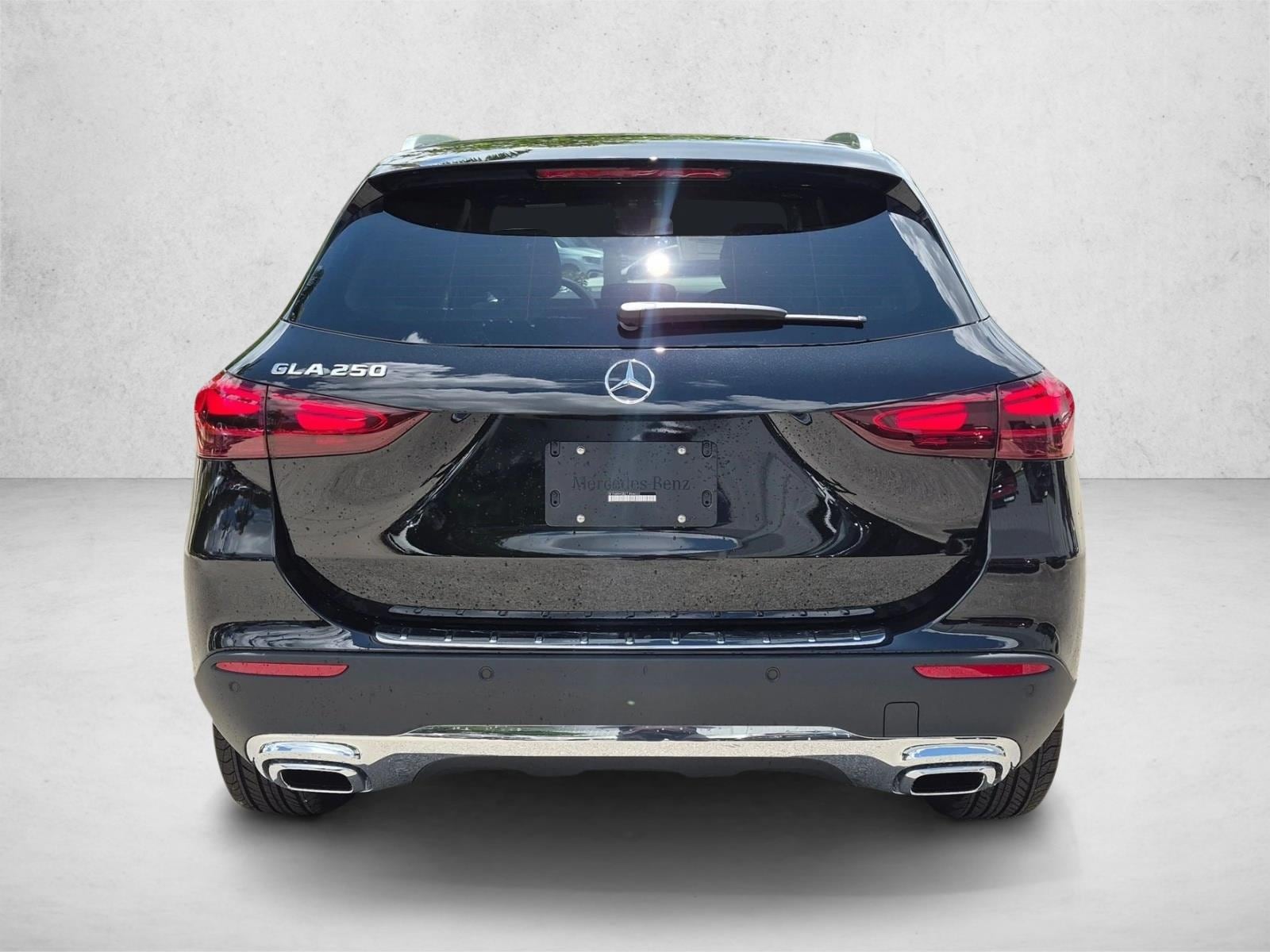 2026 GLA 250, photo 7 of 17