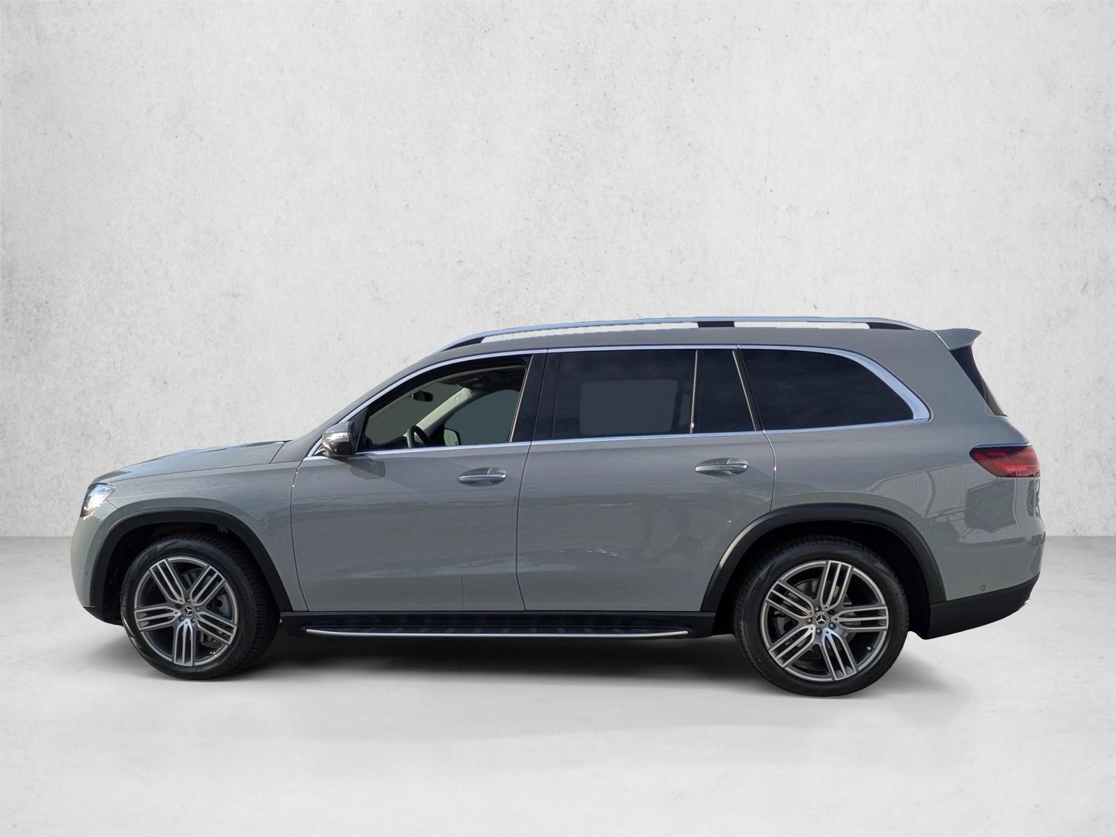2026 GLS 450 4MATIC, photo 5 of 18