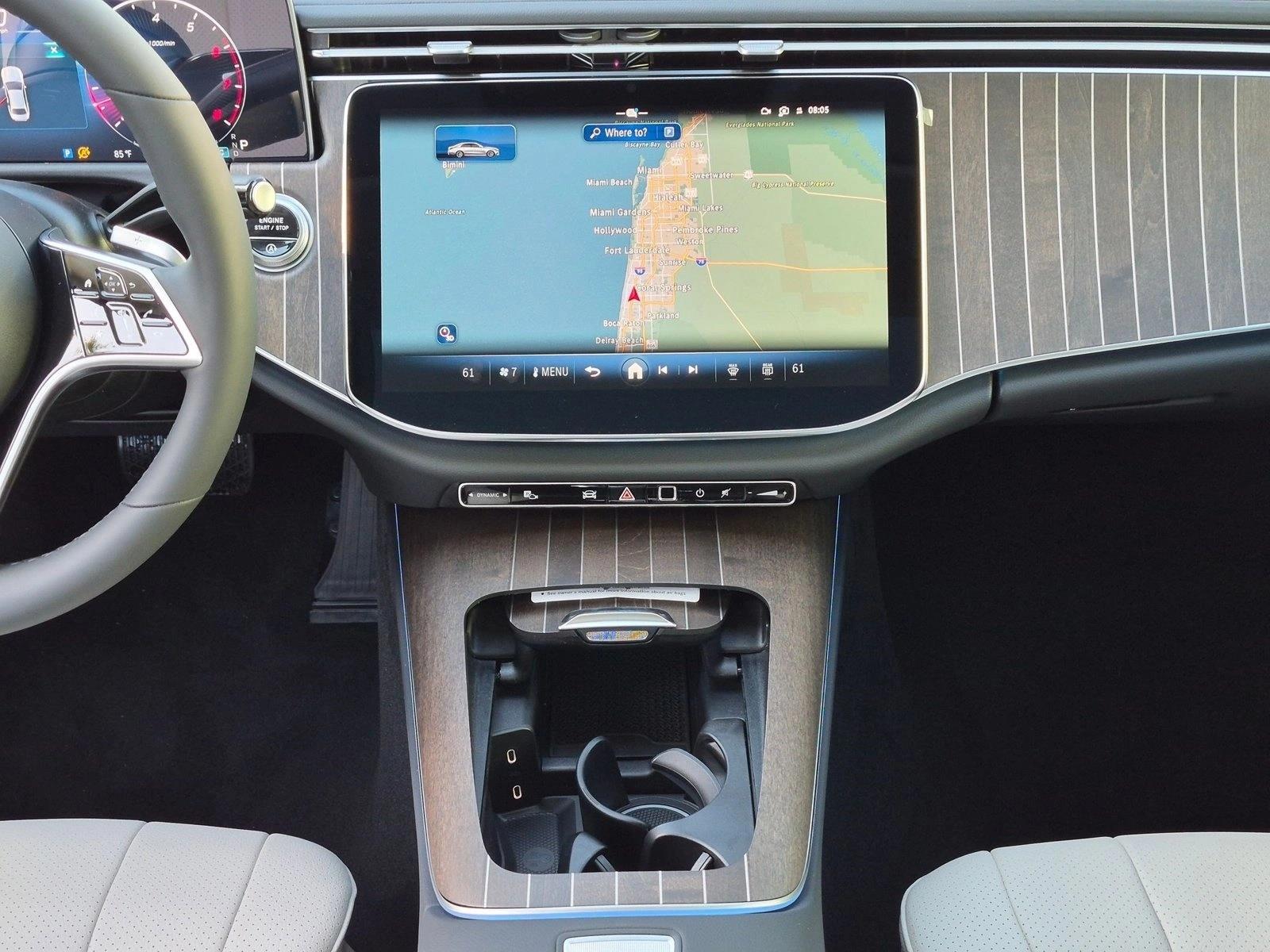2027 E 450 4MATIC, photo 11 of 17