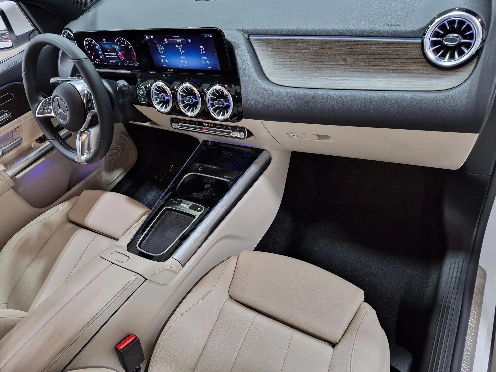 2026 GLA 250, photo 22 of 25