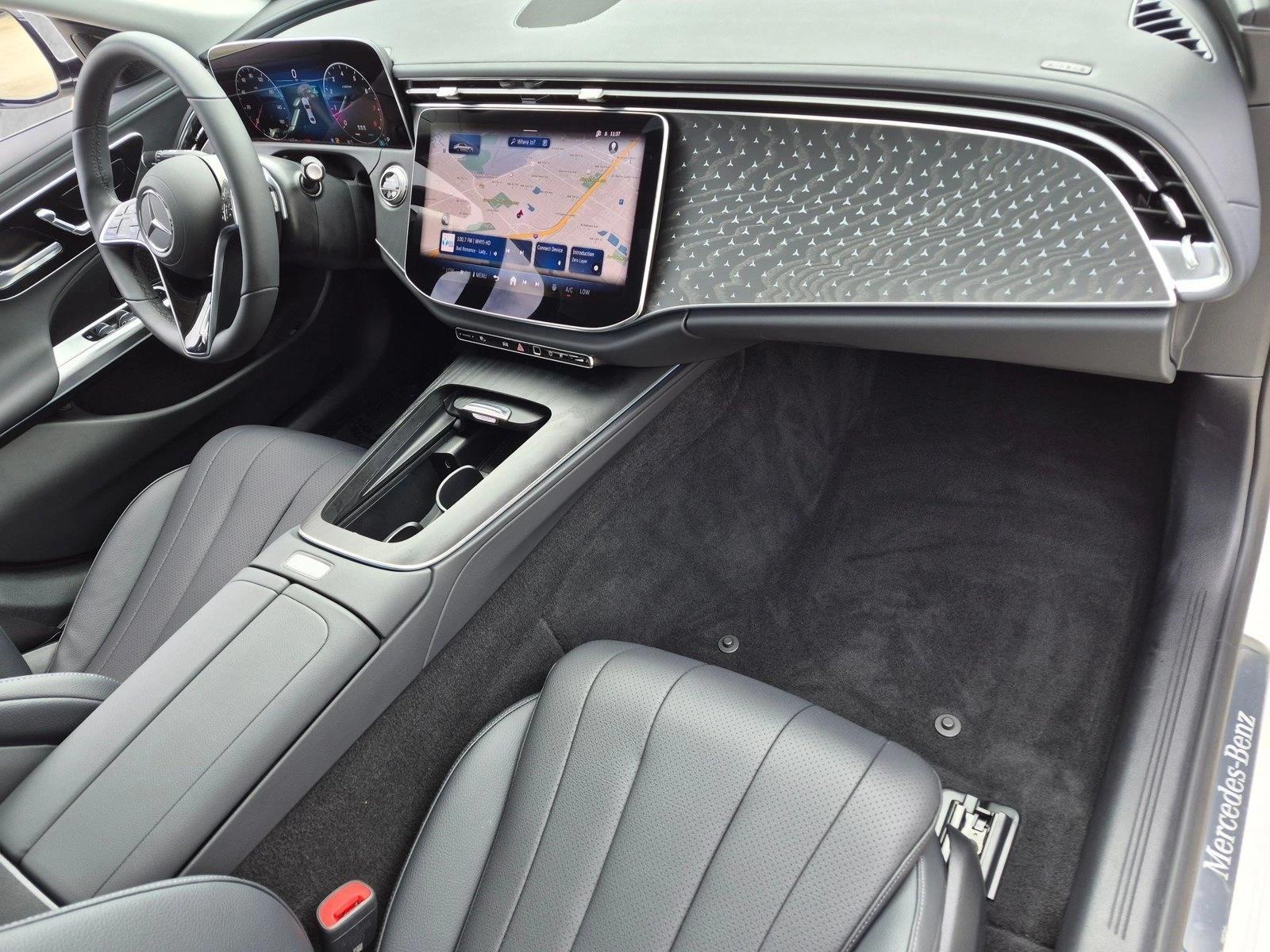 2026 E 350 4MATIC, photo 22 of 25