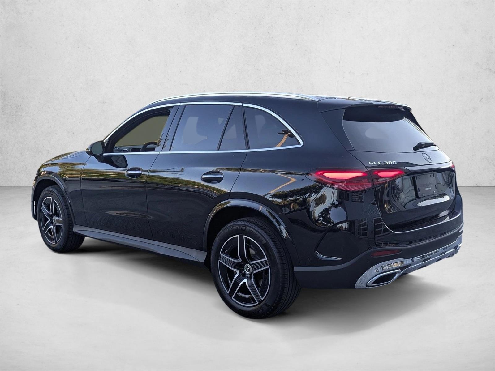 2026 GLC 300, photo 8 of 16