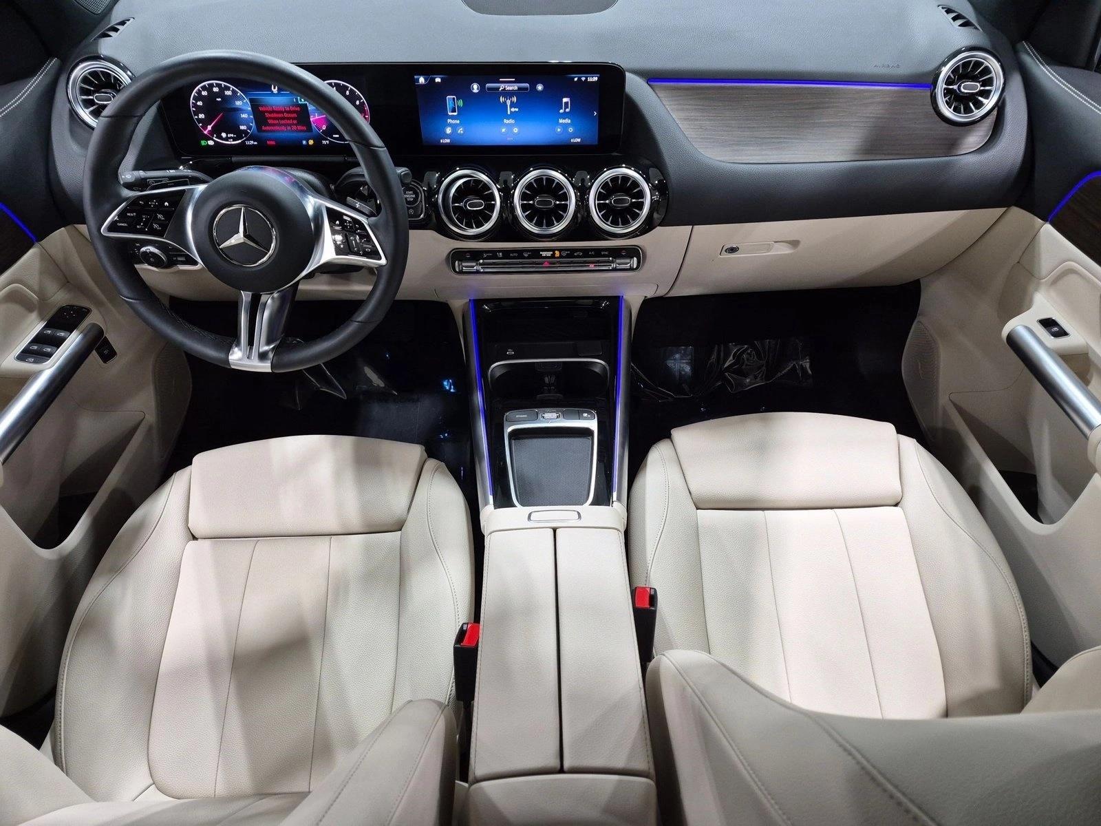 2026 GLA 250, photo 18 of 25