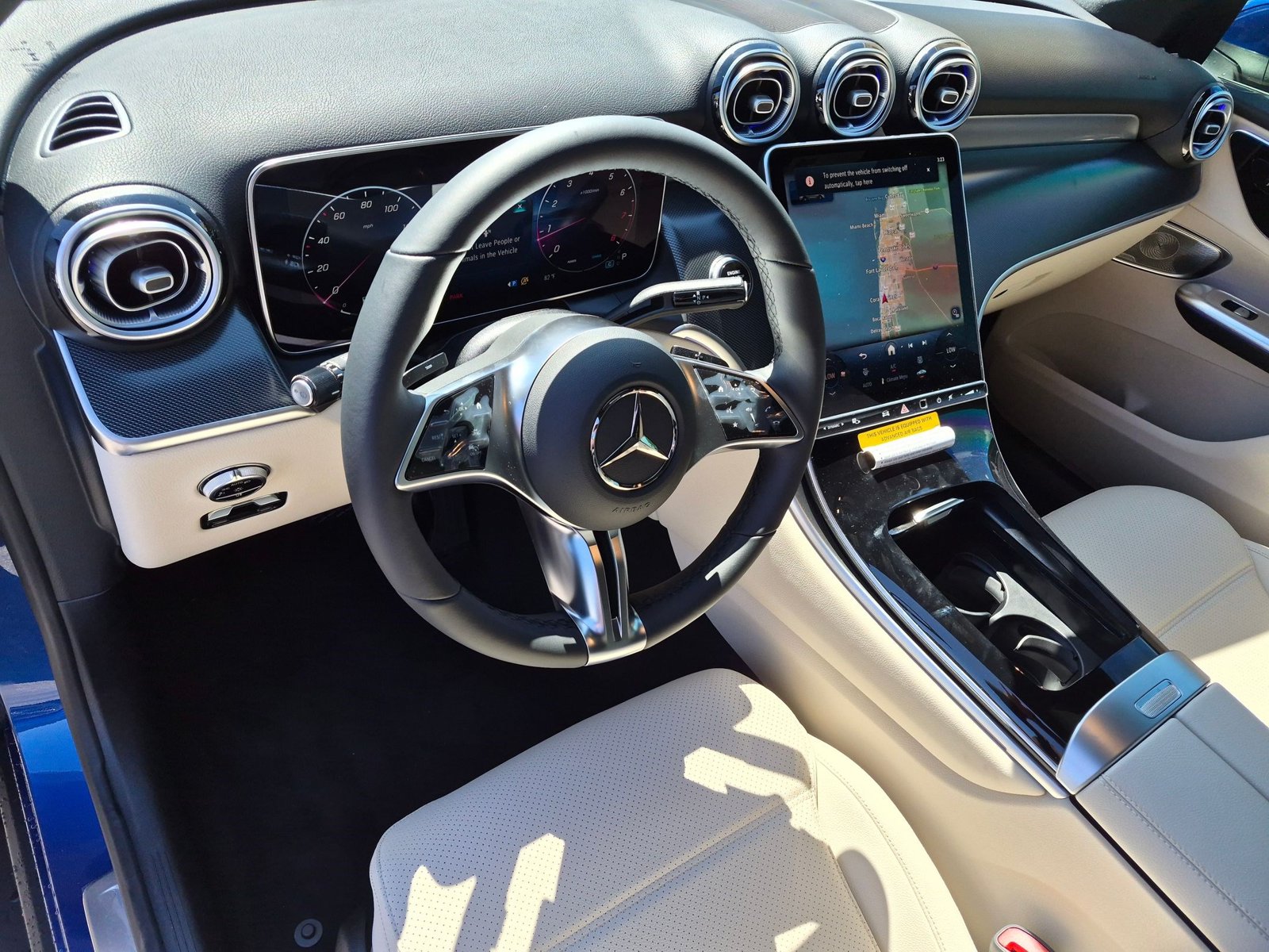 2027 GLC 300 4MATIC, photo 3 of 17