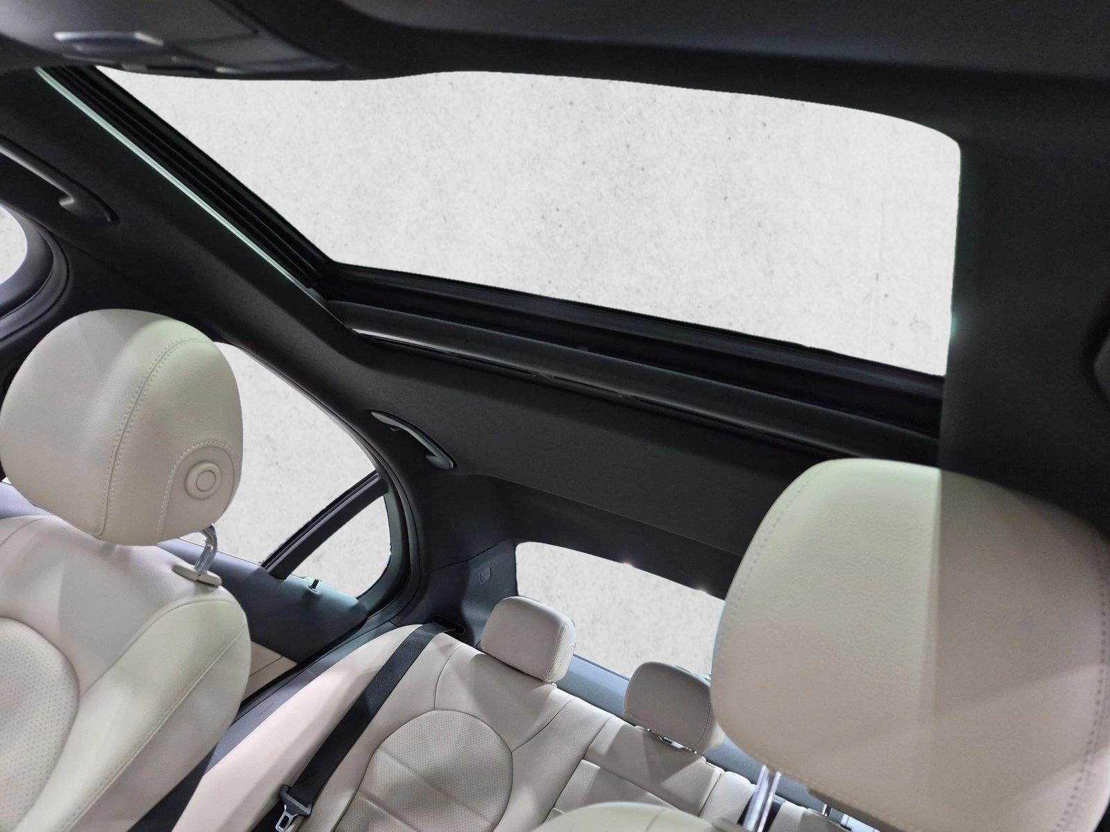 2018 C 300, photo 15 of 25