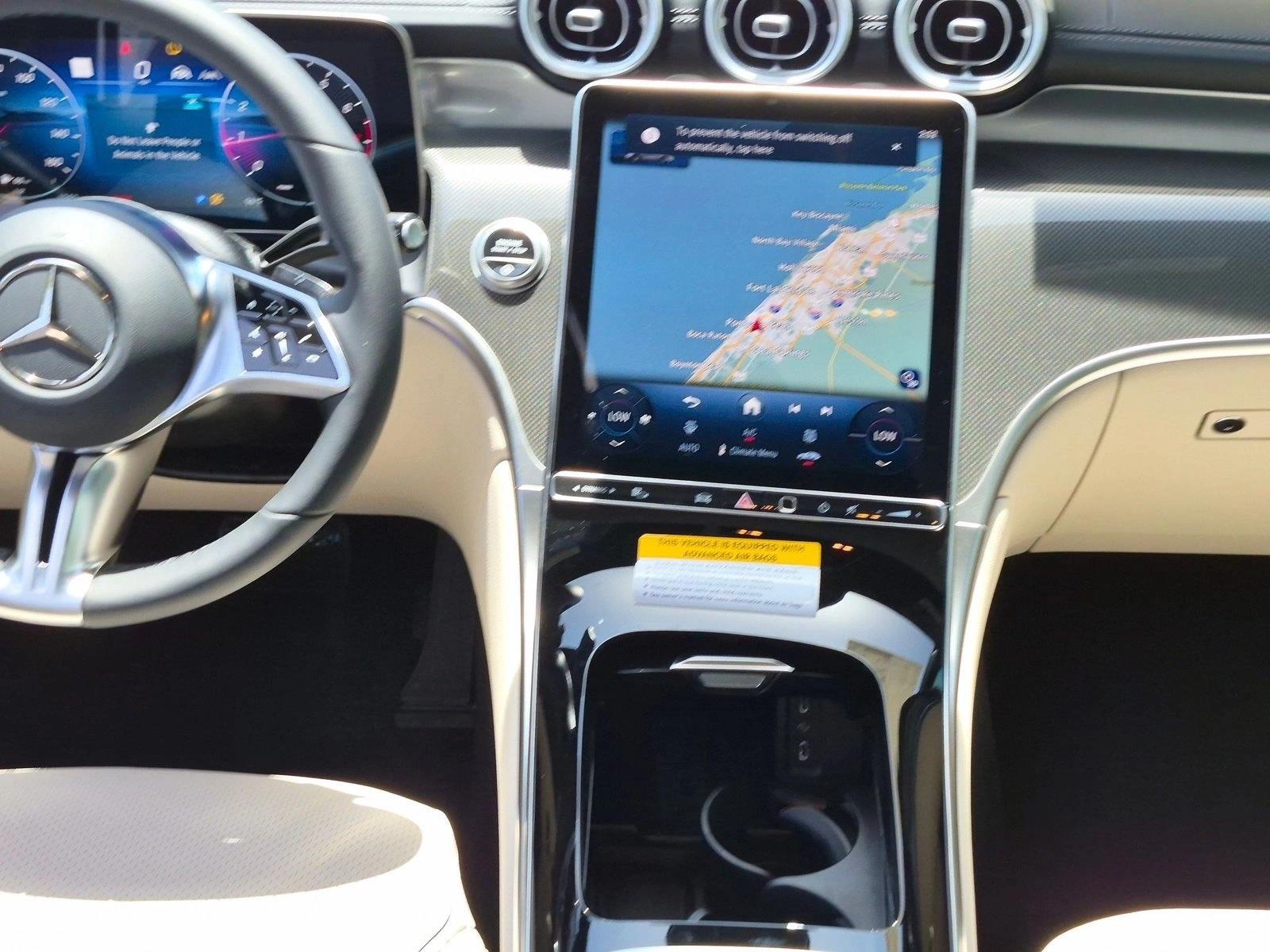 2027 GLC 300, photo 11 of 17