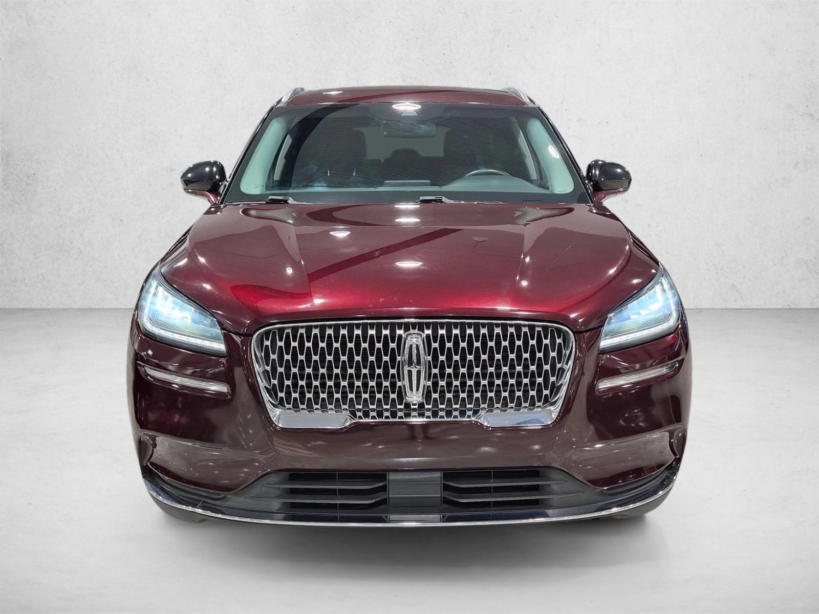 2020 Lincoln Corsair Standard, photo 2 of 26