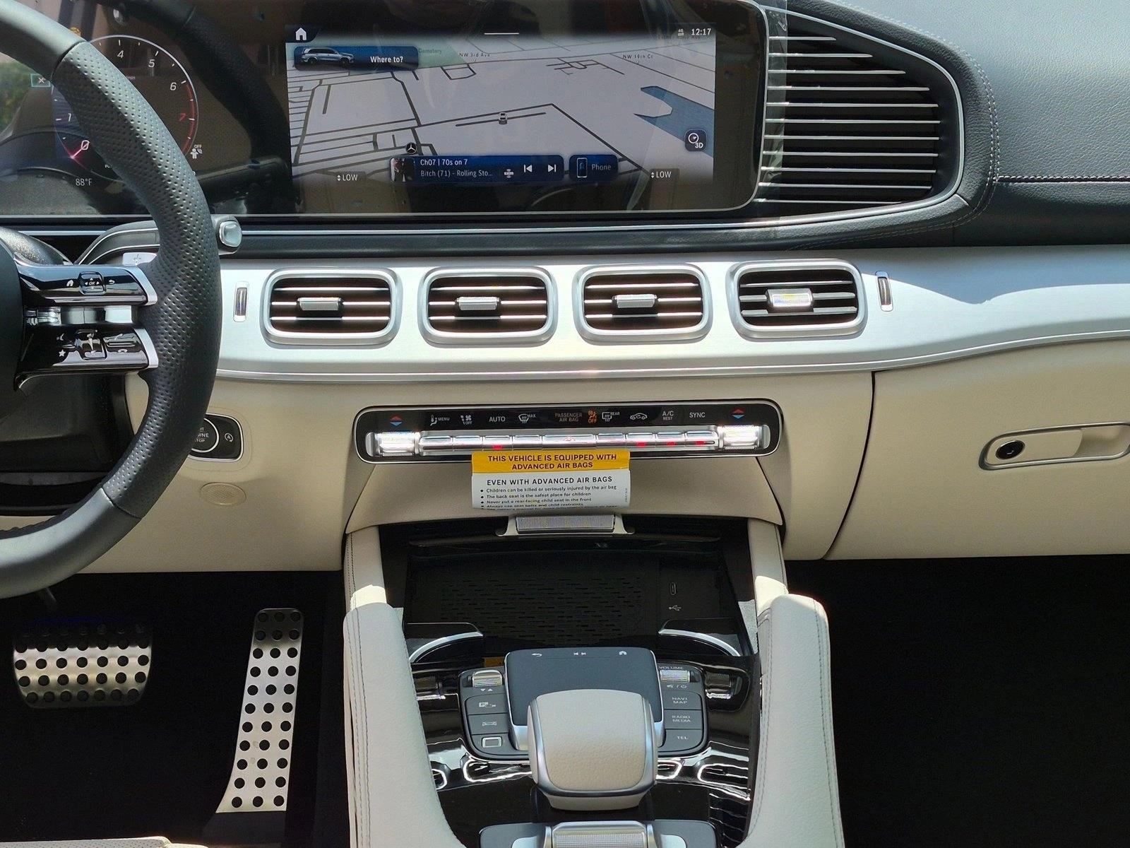 2026 GLS 450 4MATIC, photo 11 of 18