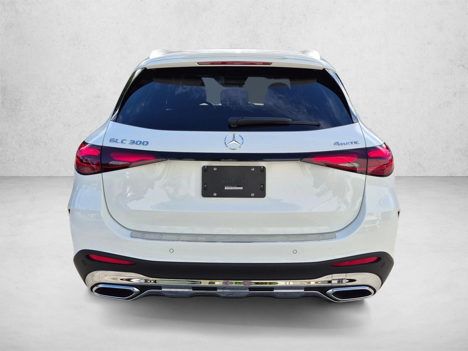 2027 GLC 300 4MATIC, photo 7 of 17