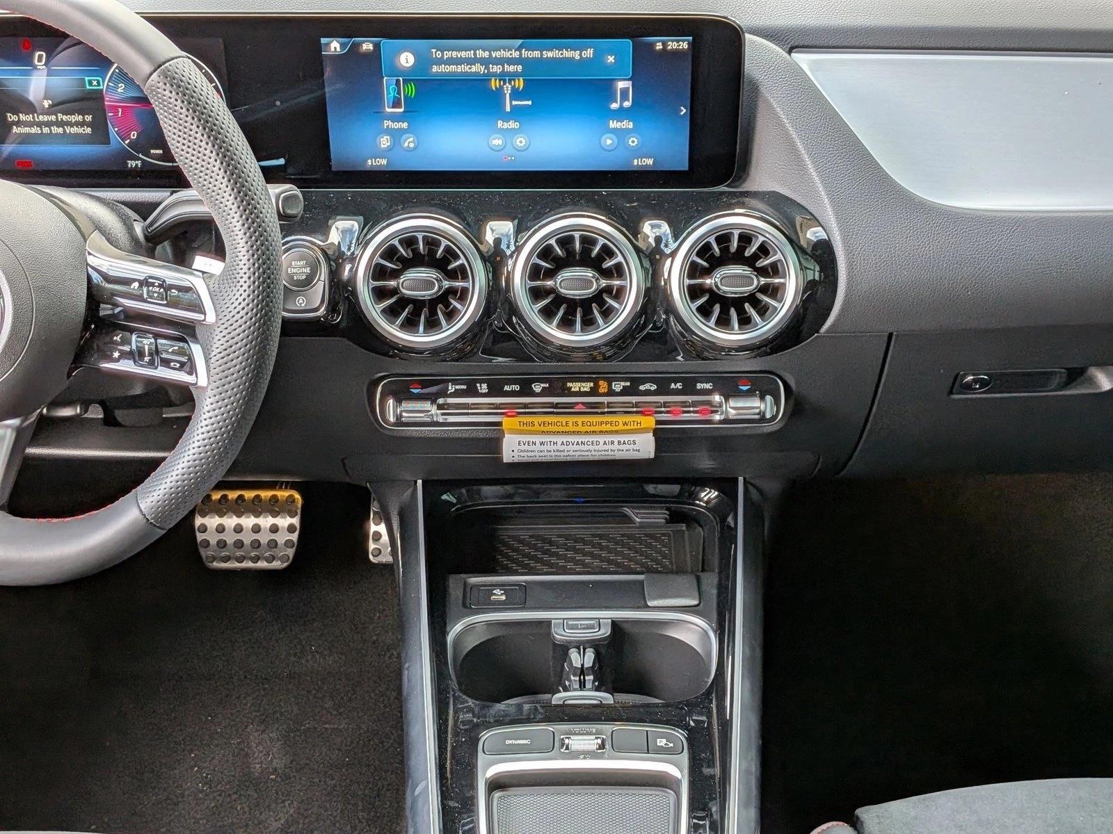 2026 GLA 250, photo 11 of 16