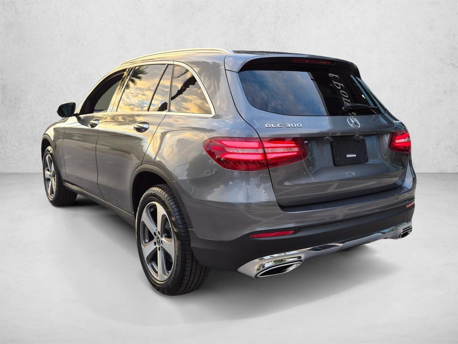 2019 GLC 300 4MATIC, photo 8 of 25