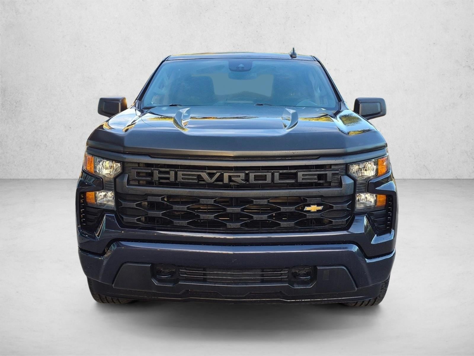2023 Chevrolet Silverado Custom, photo 2 of 24