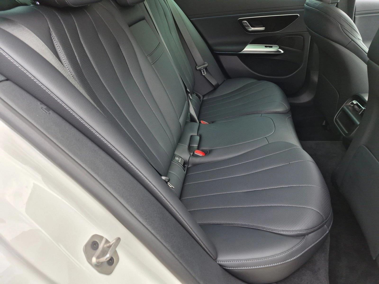 2026 E 350 4MATIC, photo 20 of 25