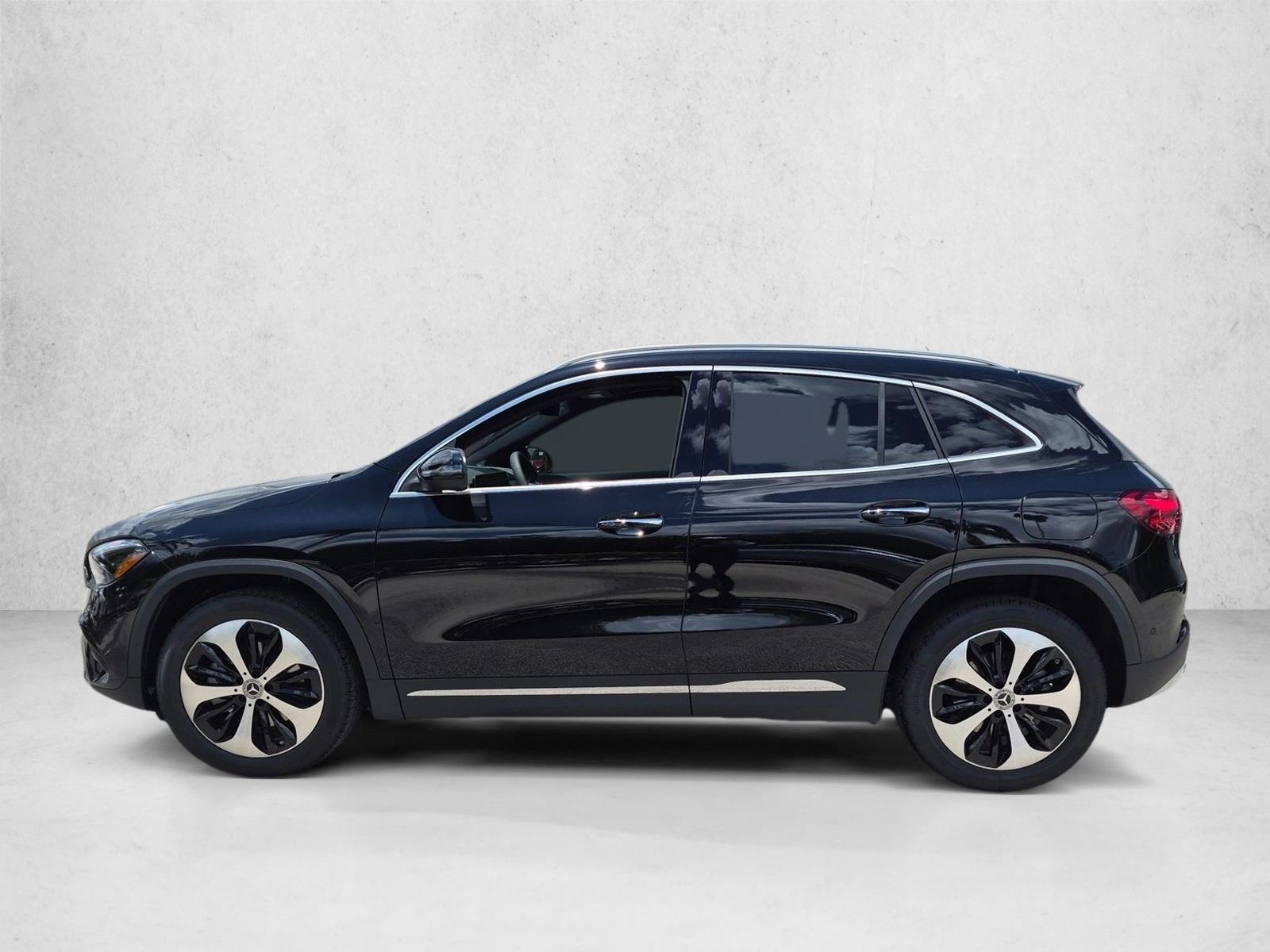 2026 GLA 250, photo 5 of 17