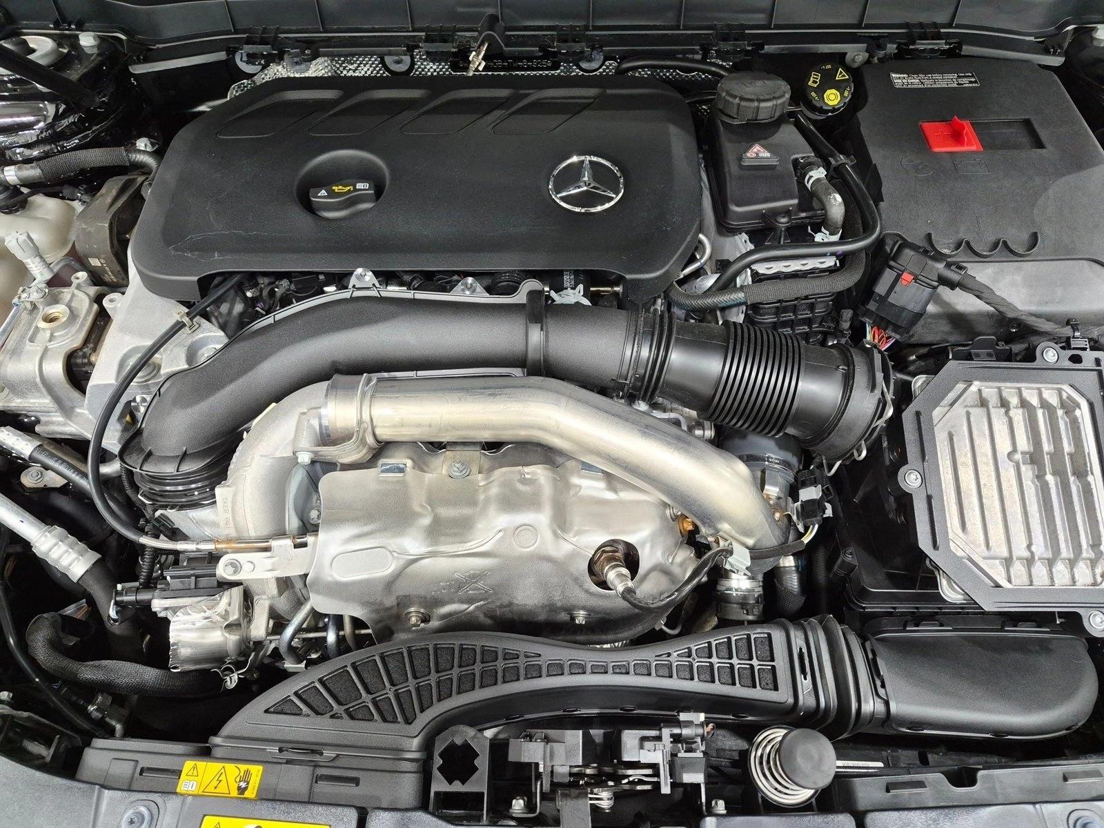 2026 GLB 250, photo 23 of 26