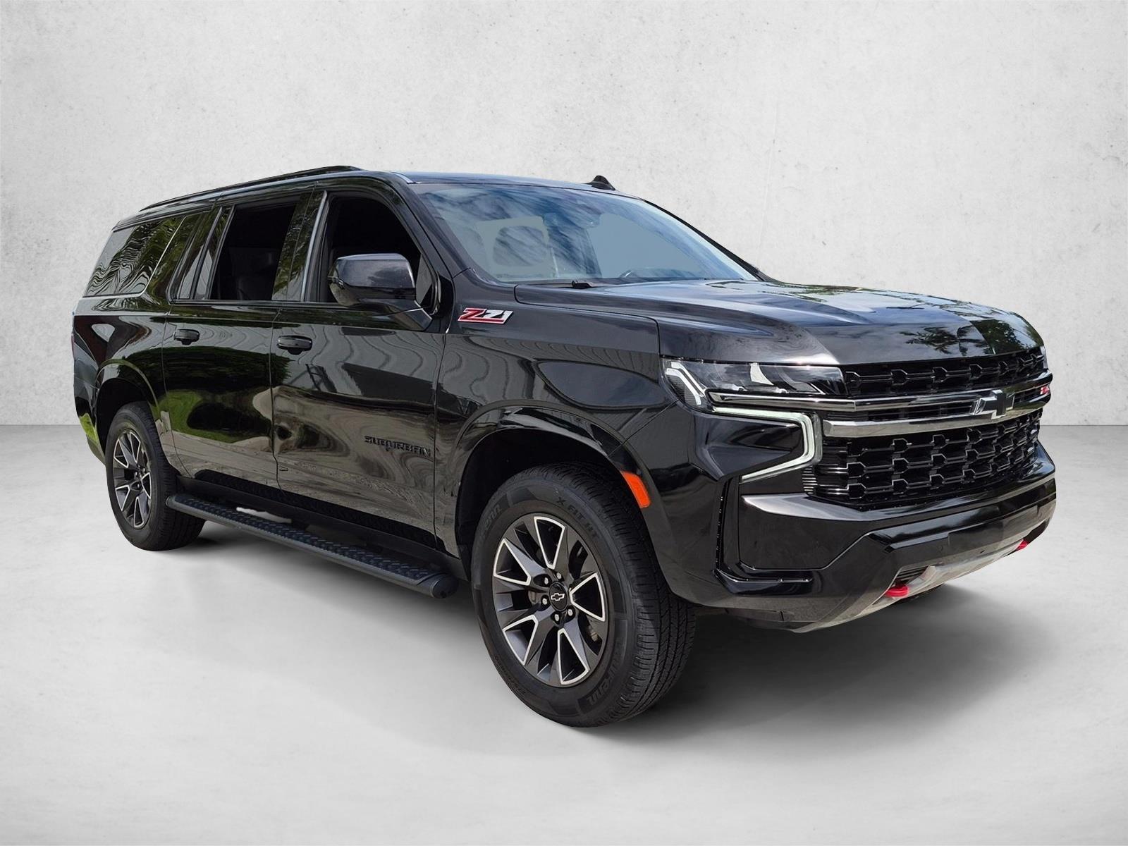 2022 Chevrolet Suburban Z71, photo 3 of 26