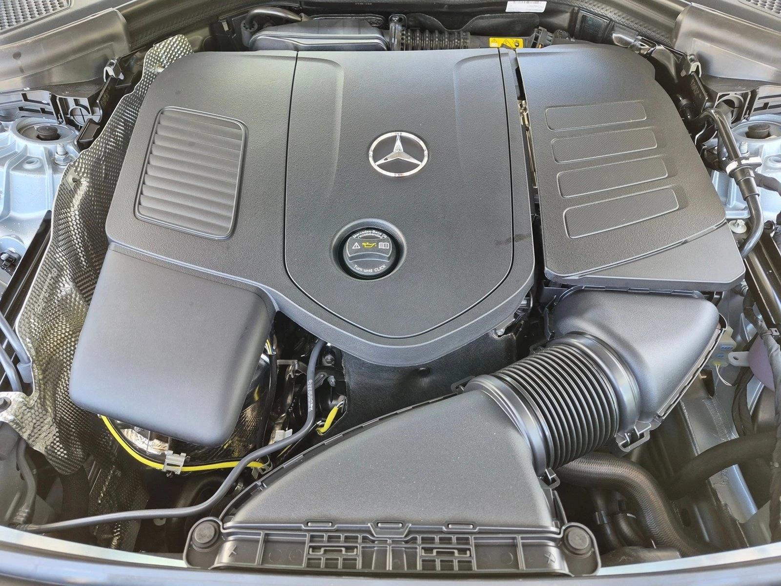 2027 GLC 300, photo 16 of 17