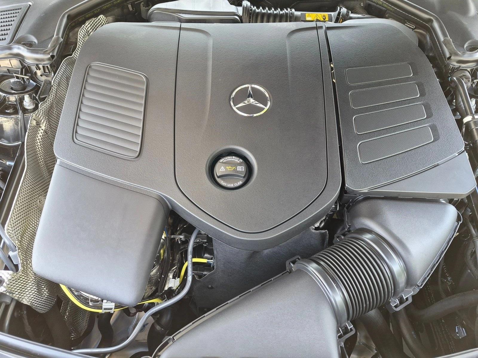 2026 C 300 4MATIC, photo 16 of 17
