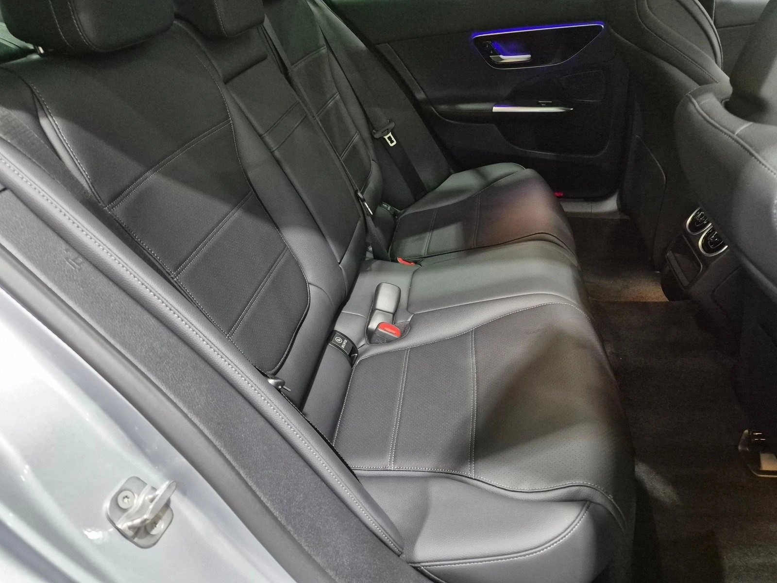 2026 C 300, photo 20 of 25