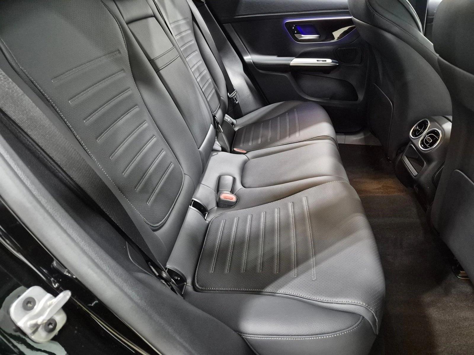 2026 GLC 300, photo 20 of 25