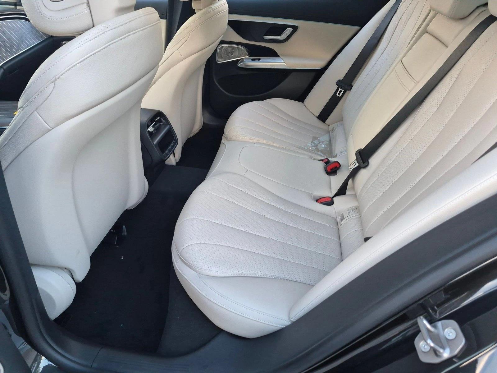 2027 E 350, photo 14 of 16