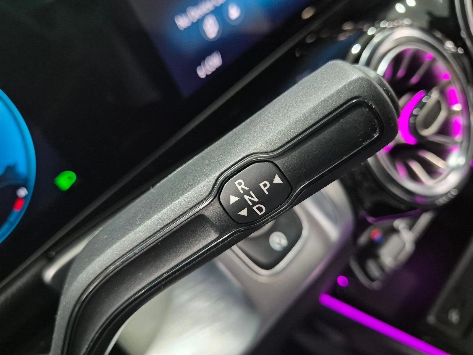 2022 GLB 250, photo 12 of 25