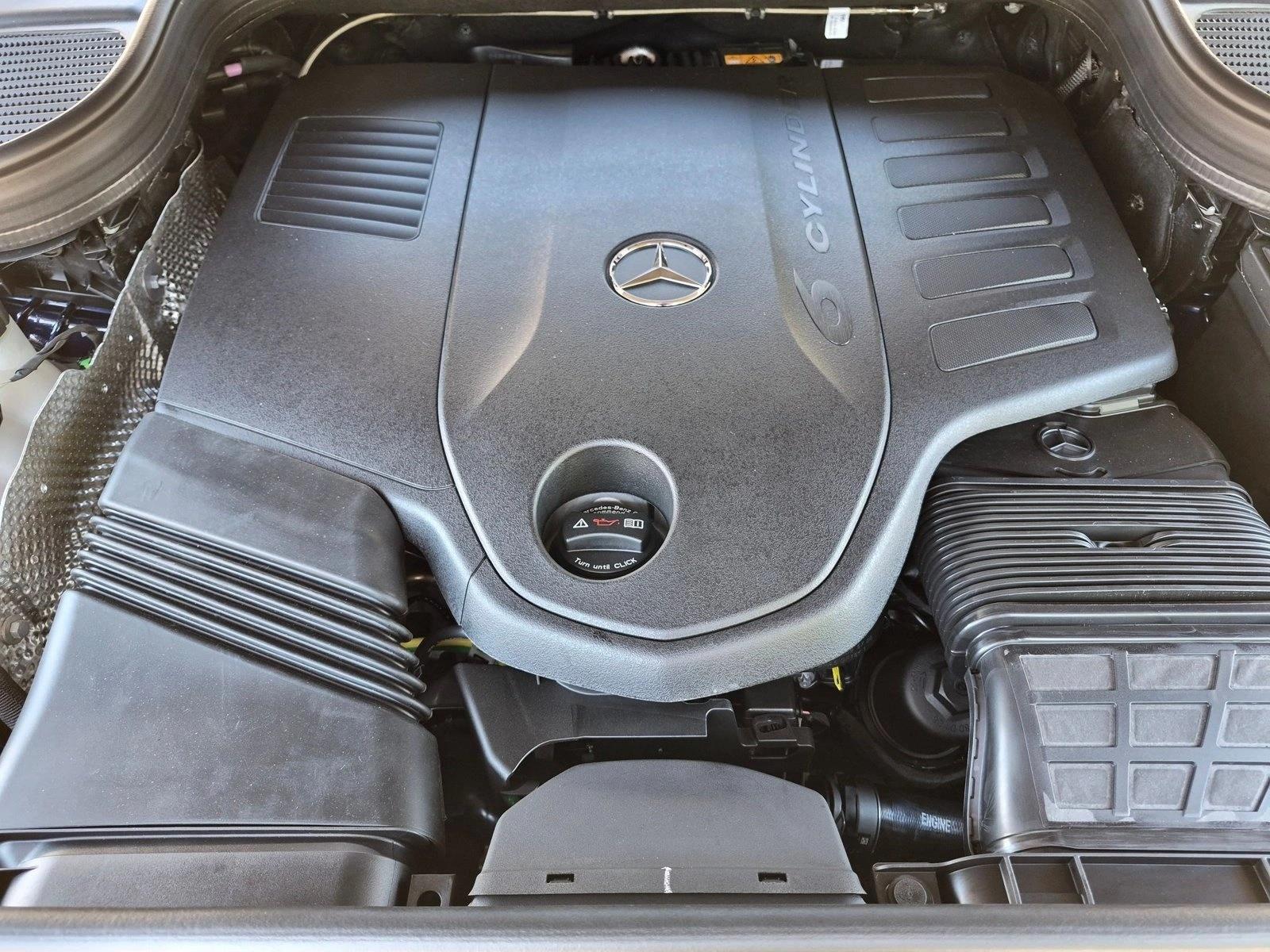 2026 GLE 450 4MATIC Coupe, photo 16 of 17