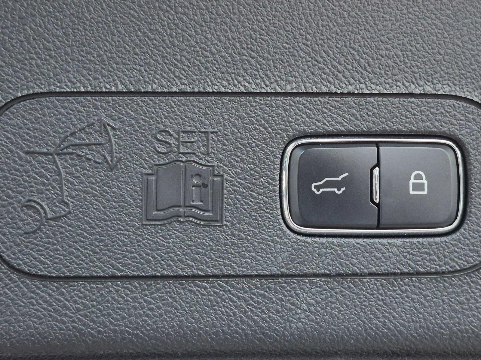 2023 Lincoln Aviator Reserve, photo 19 of 24