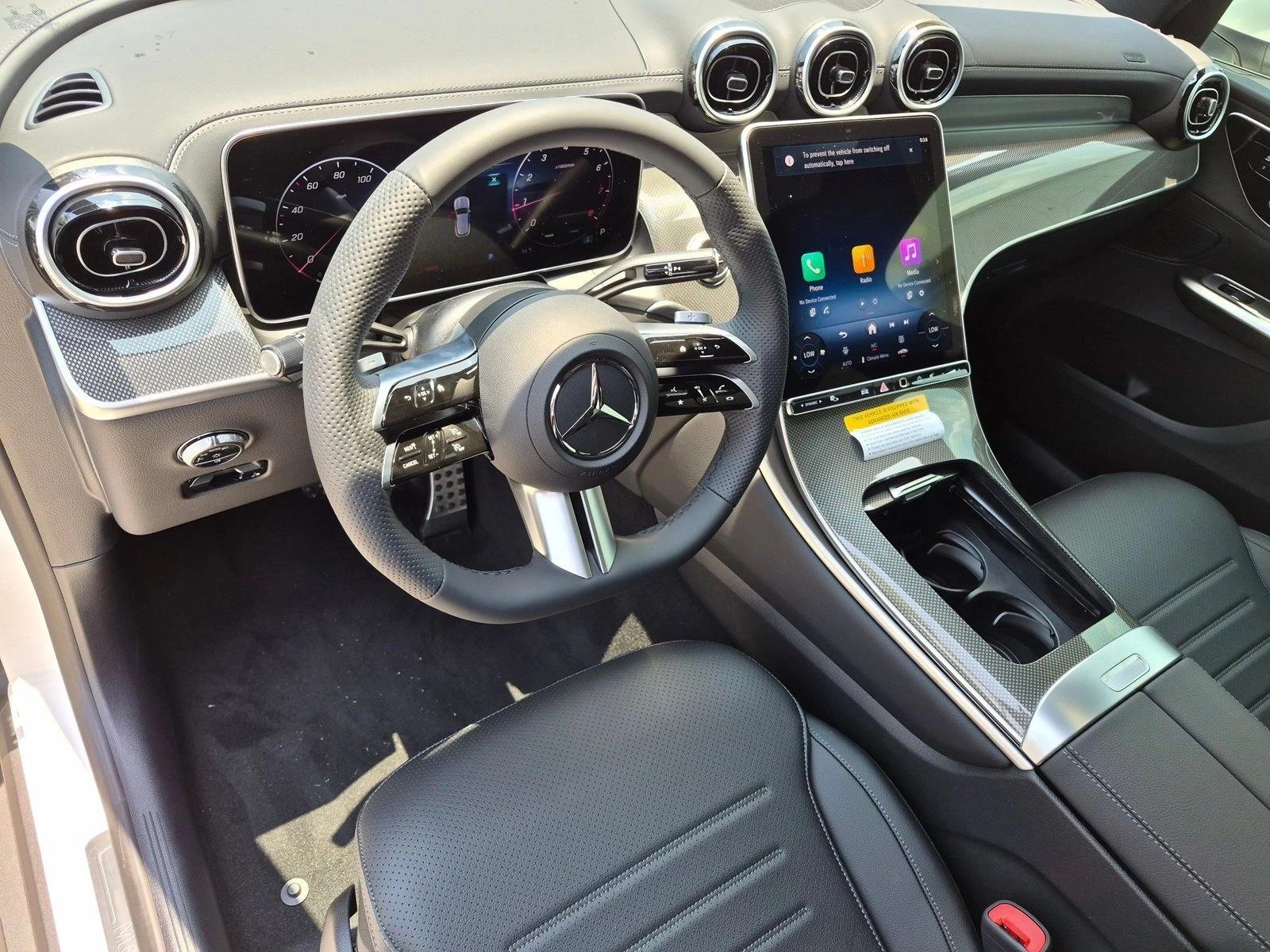 2026 GLC 300 4MATIC, photo 3 of 16