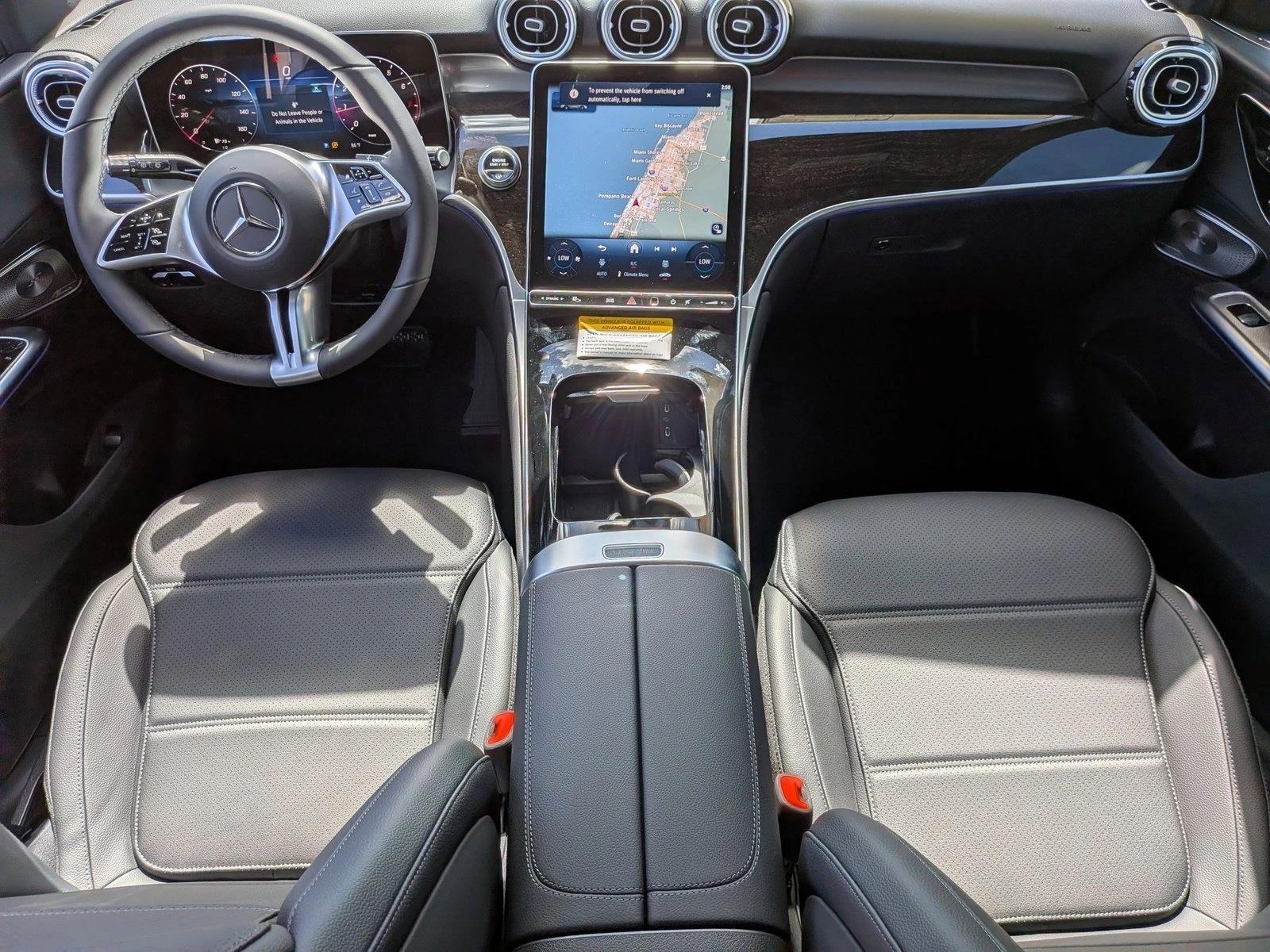 2026 GLC 300, photo 14 of 17