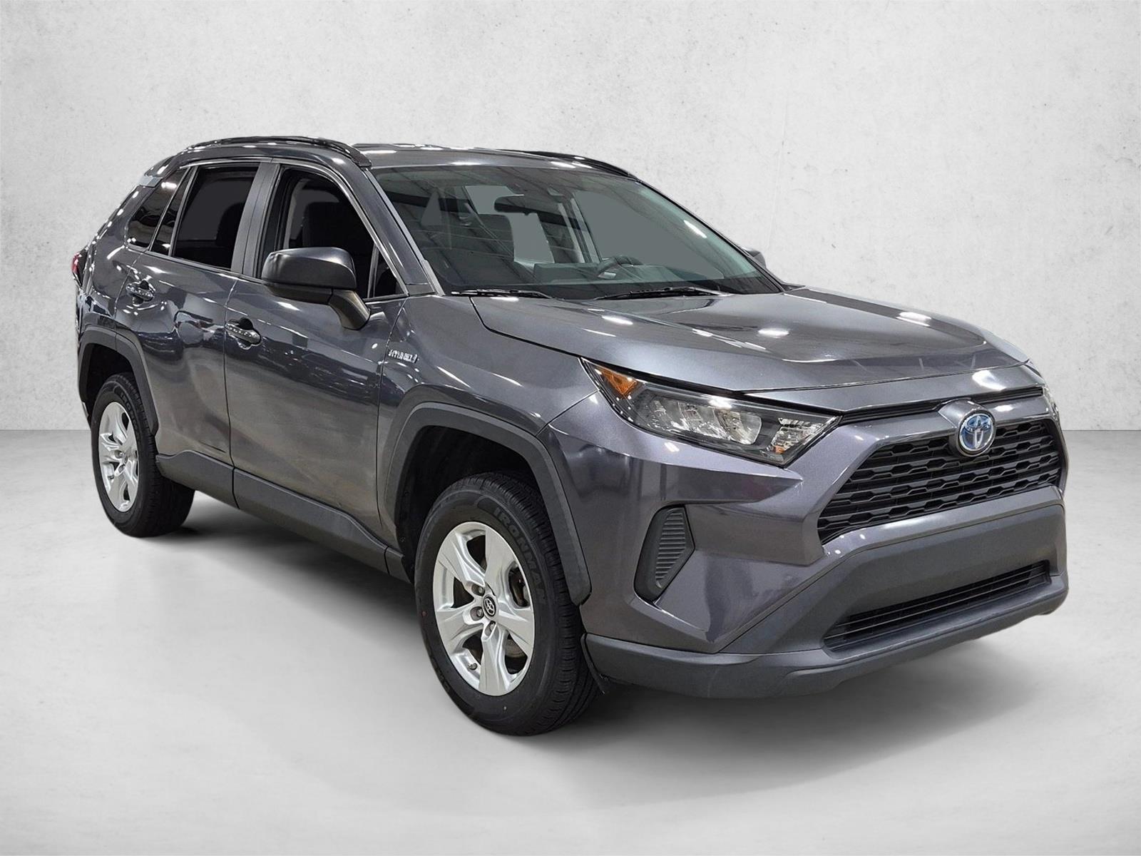 2020 Toyota RAV4 LE HV, photo 3 of 24