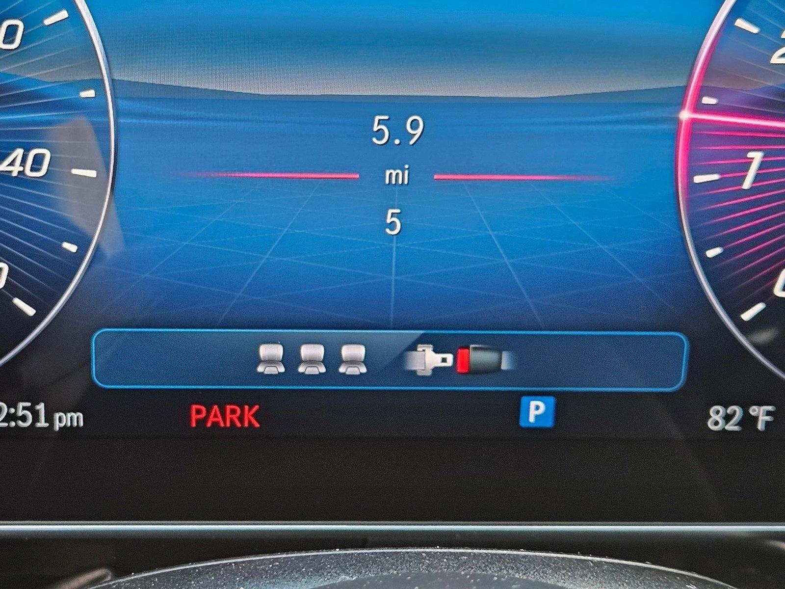 2026 GLC 300 4MATIC, photo 11 of 17