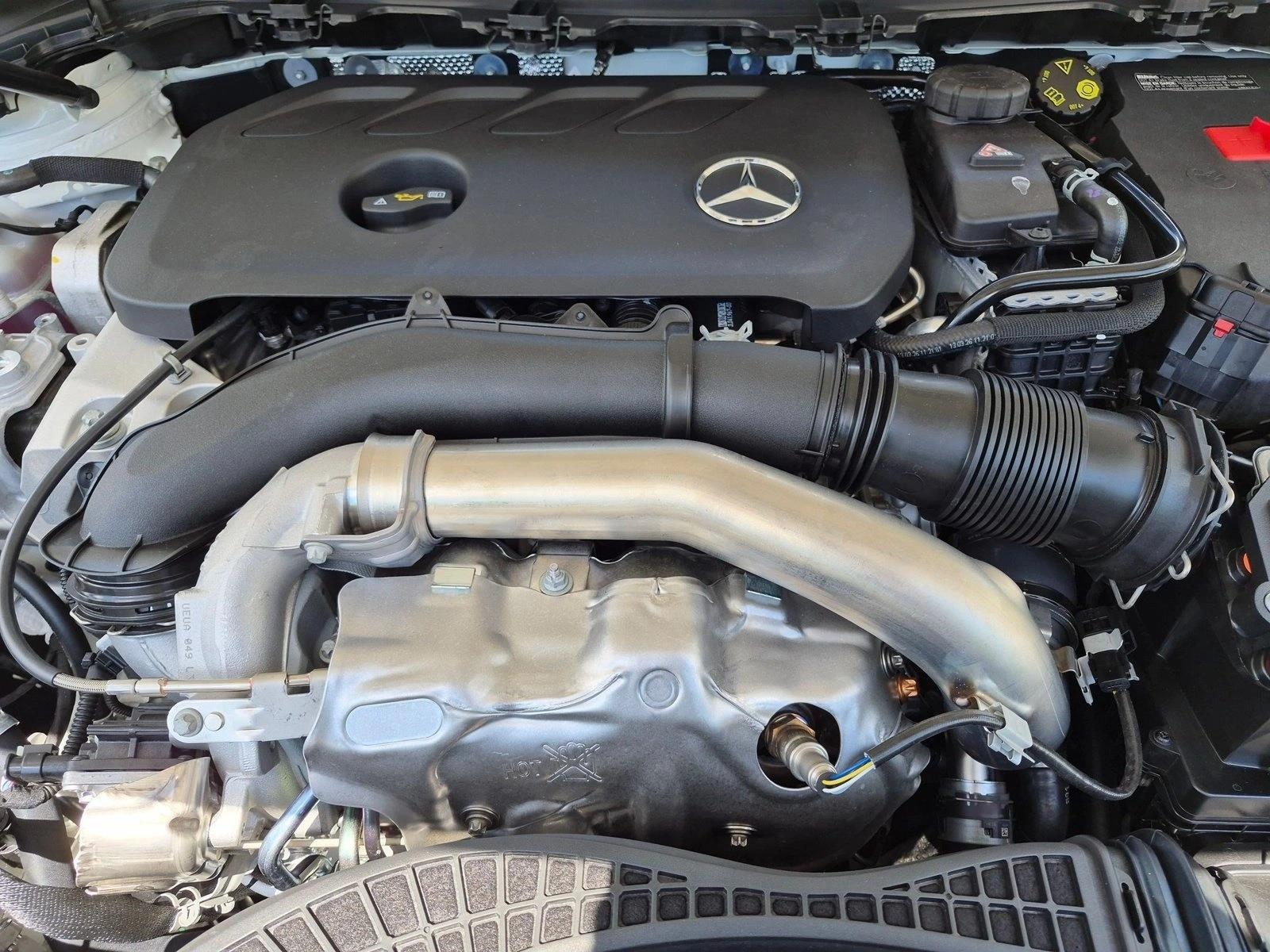 2026 GLA 250, photo 16 of 17