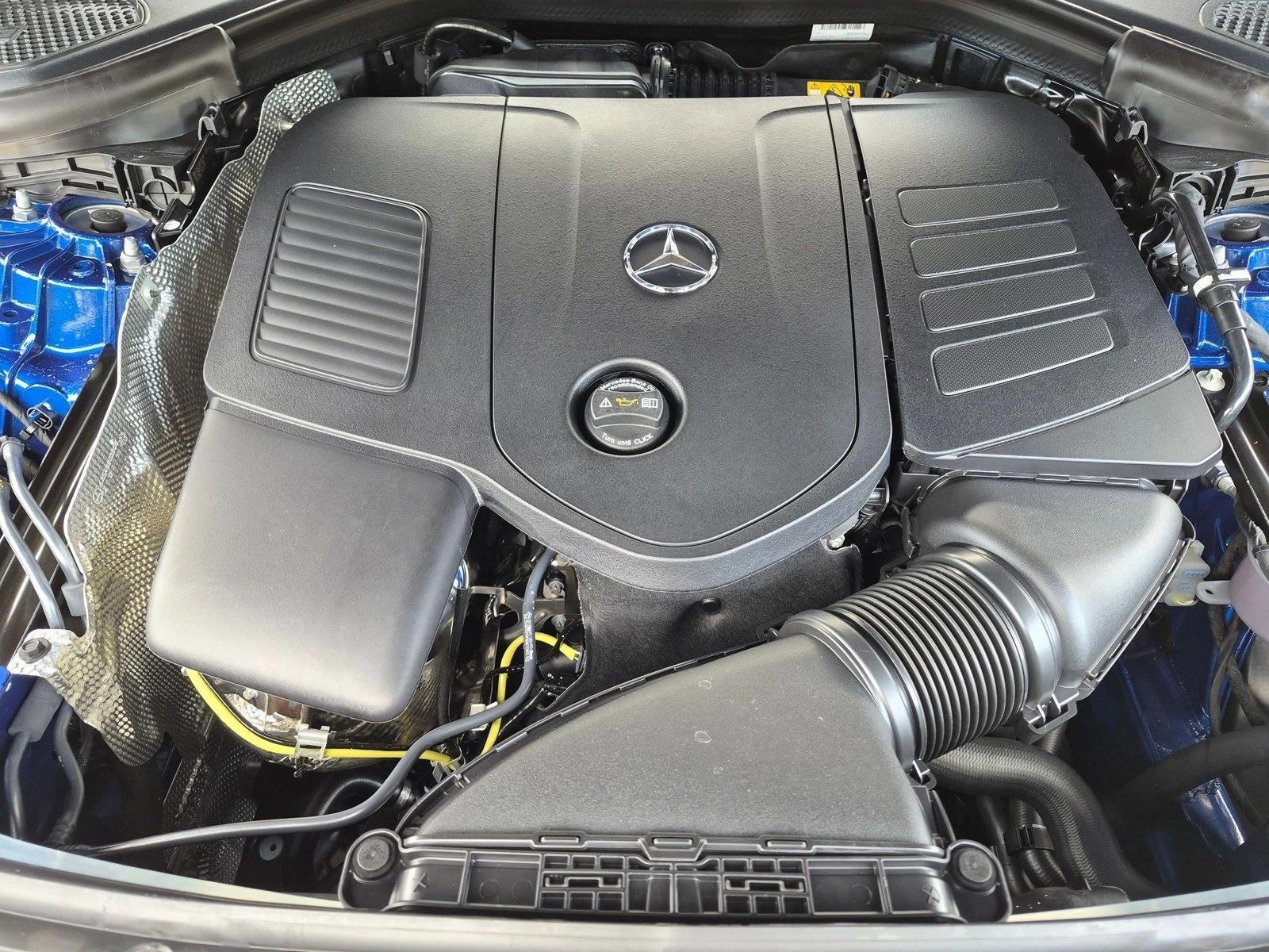 2026 GLC 300 4MATIC, photo 16 of 17