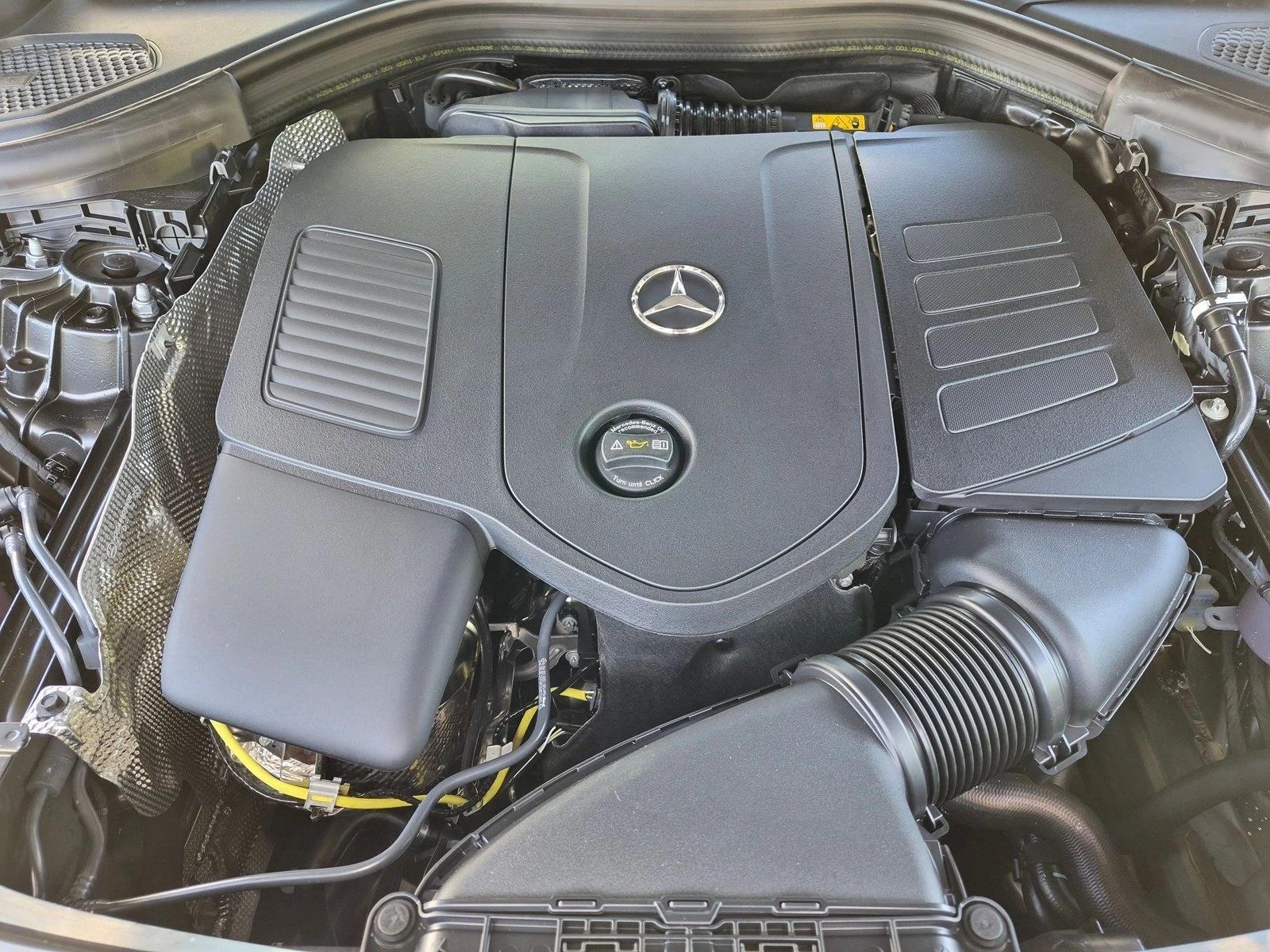 2027 GLC 300, photo 16 of 17