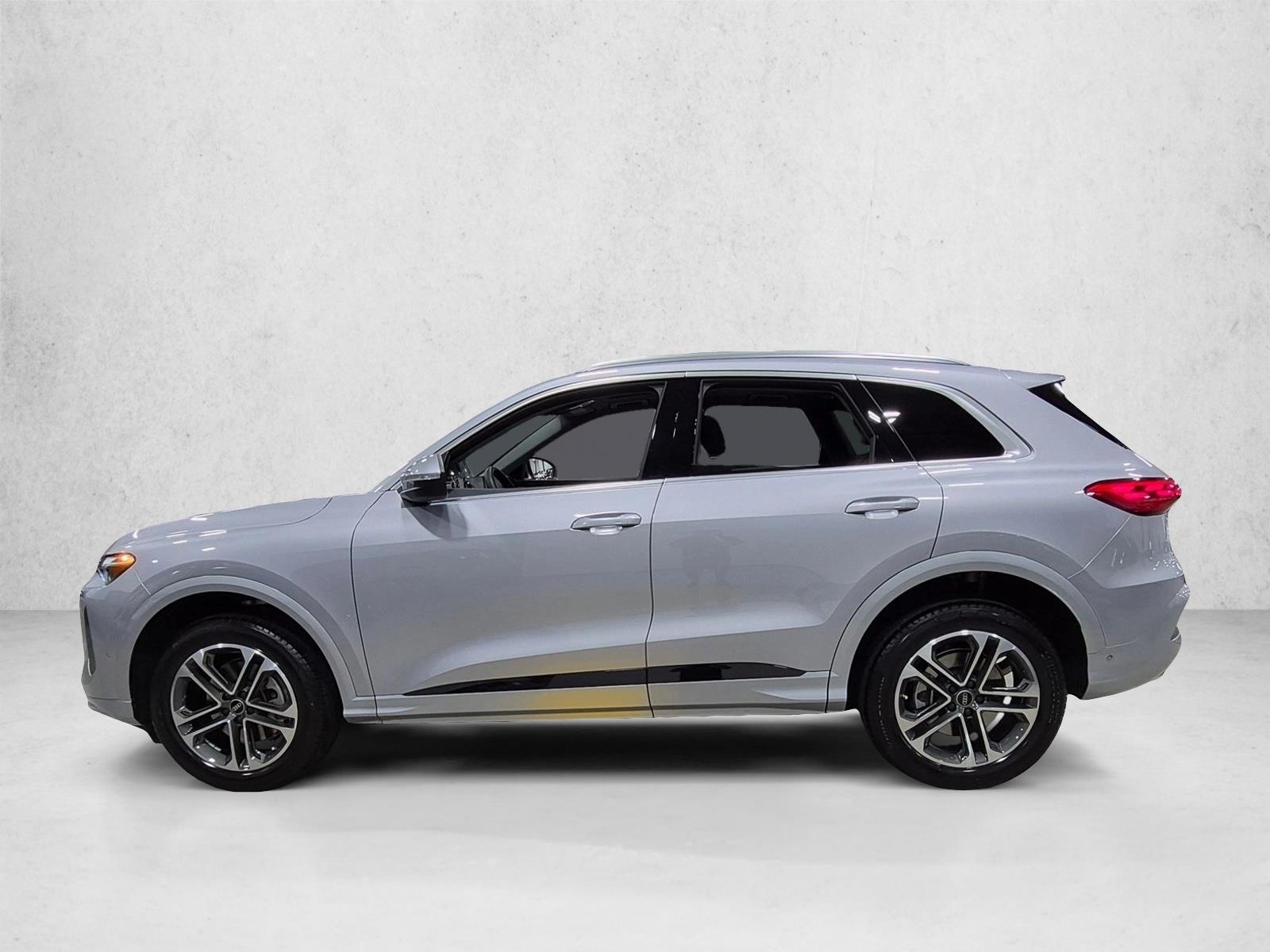 2025 Audi Q5 quattro Premium, photo 9 of 26