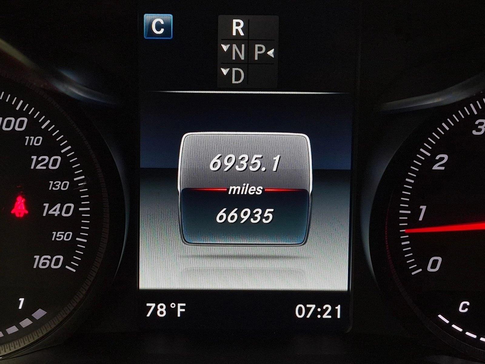 2019 GLC 300 4MATIC, photo 11 of 25