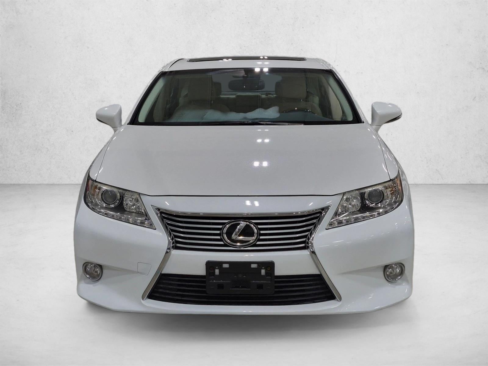 2014 Lexus ES 350, photo 2 of 25