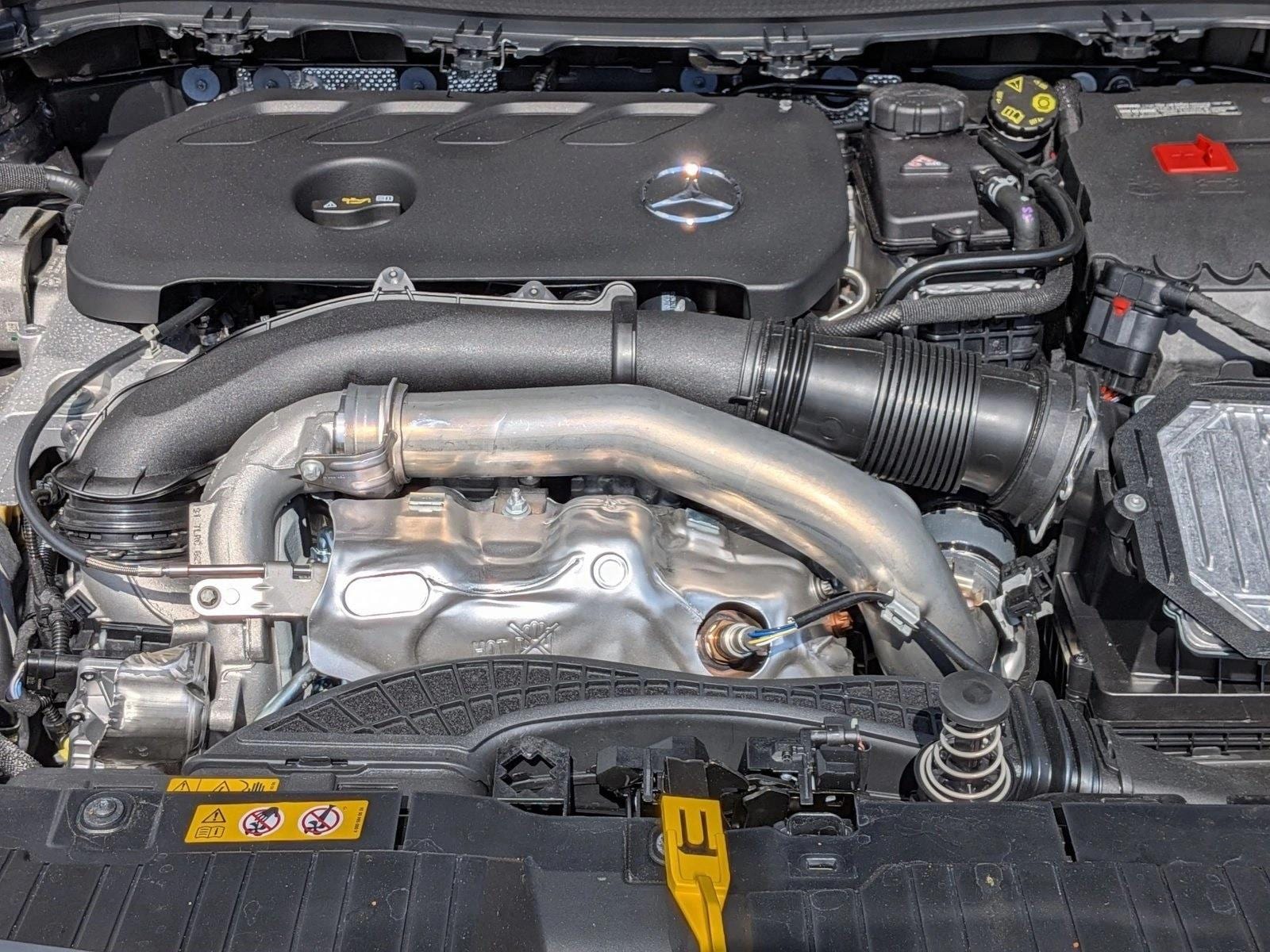 2026 GLA 250, photo 15 of 16