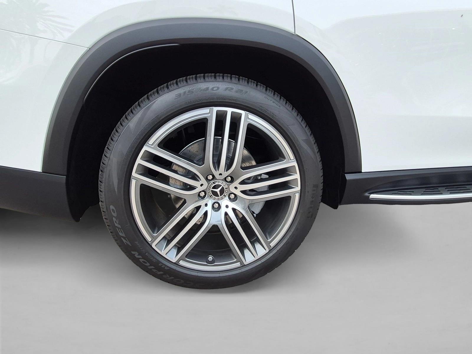 2026 GLS 450 4MATIC, photo 9 of 16